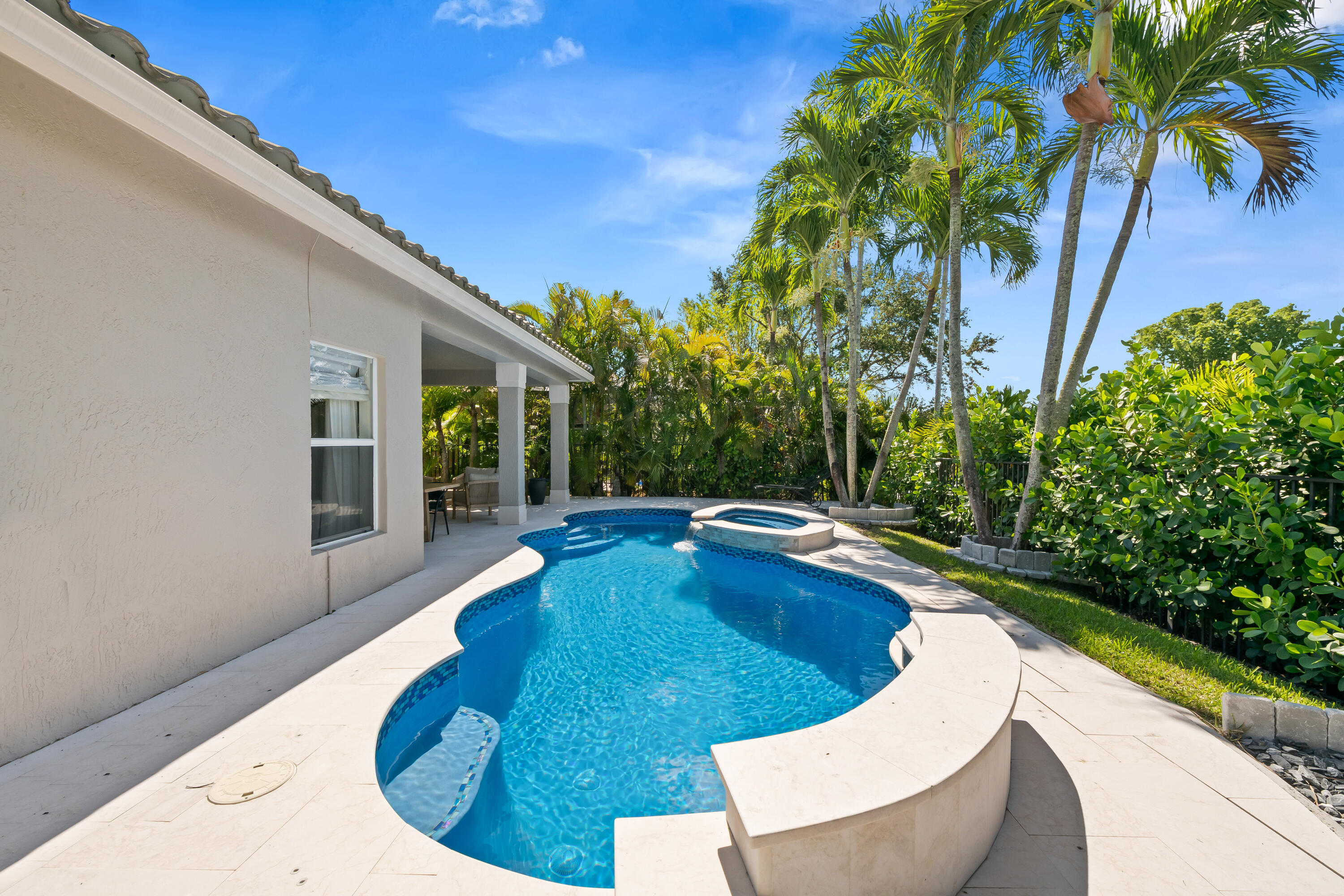 PARKLAND ISLES - Residential