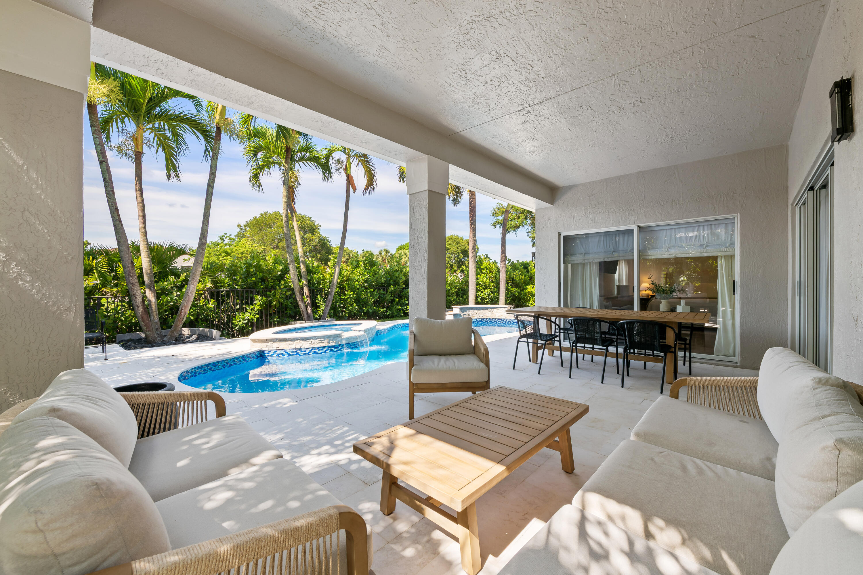 PARKLAND ISLES - Residential
