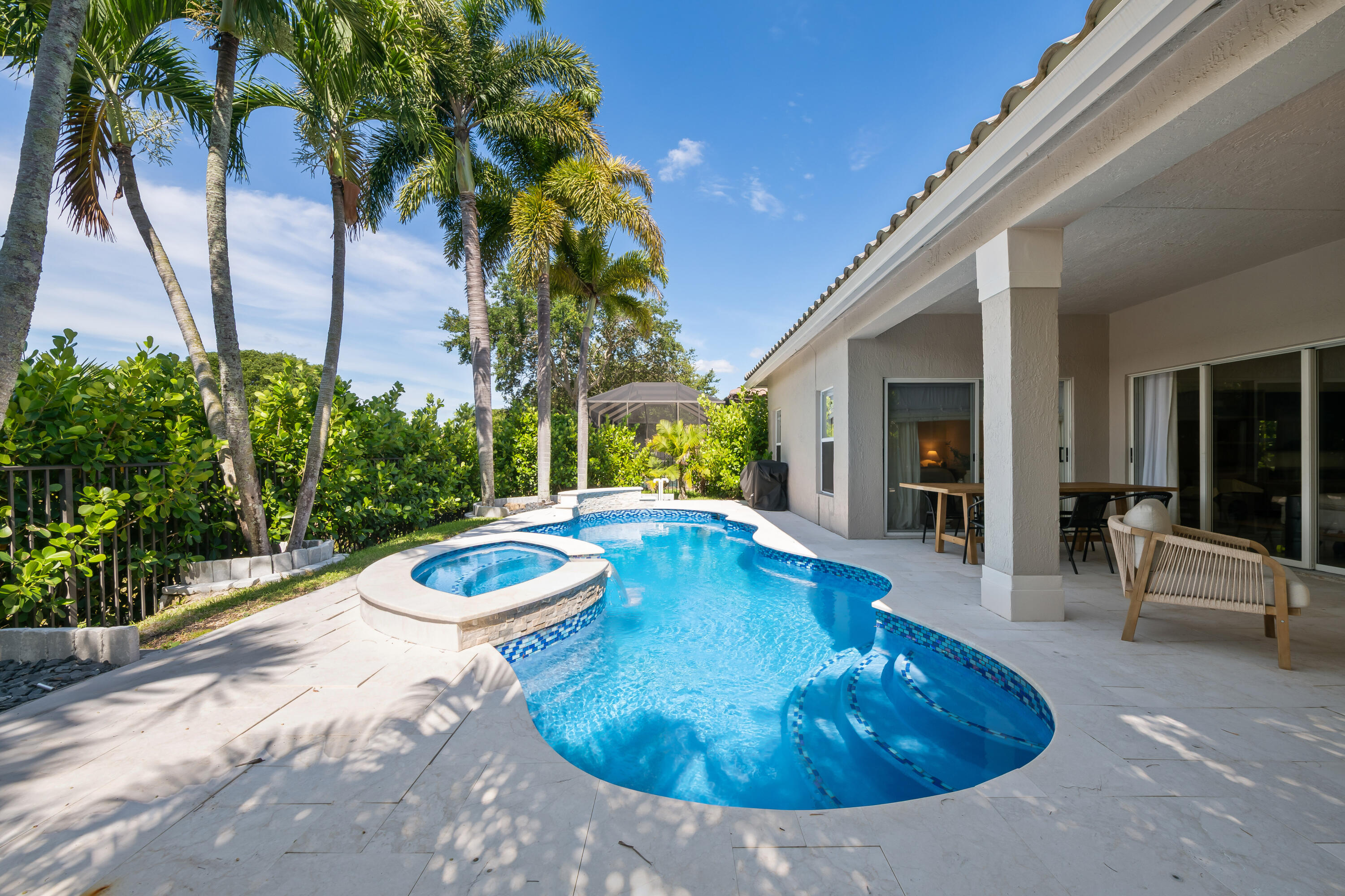 PARKLAND ISLES - Residential