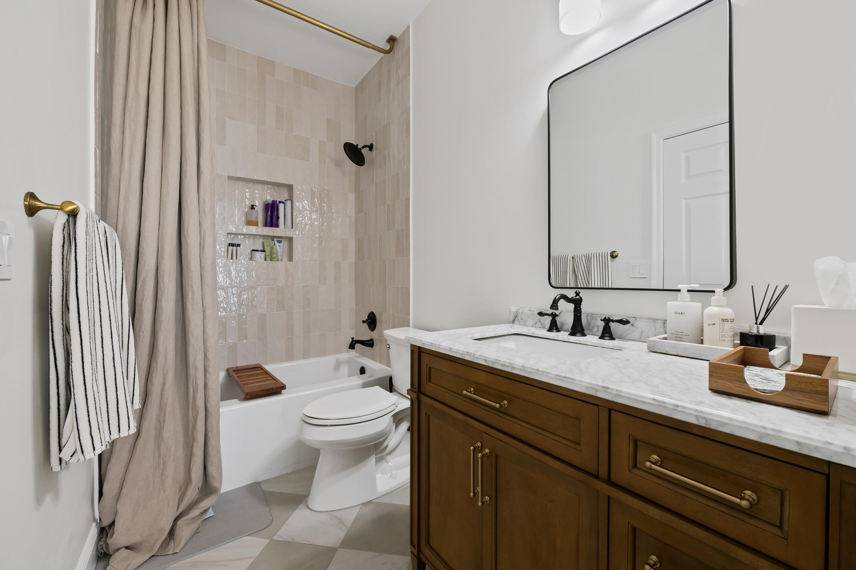 PARKLAND ISLES - Residential