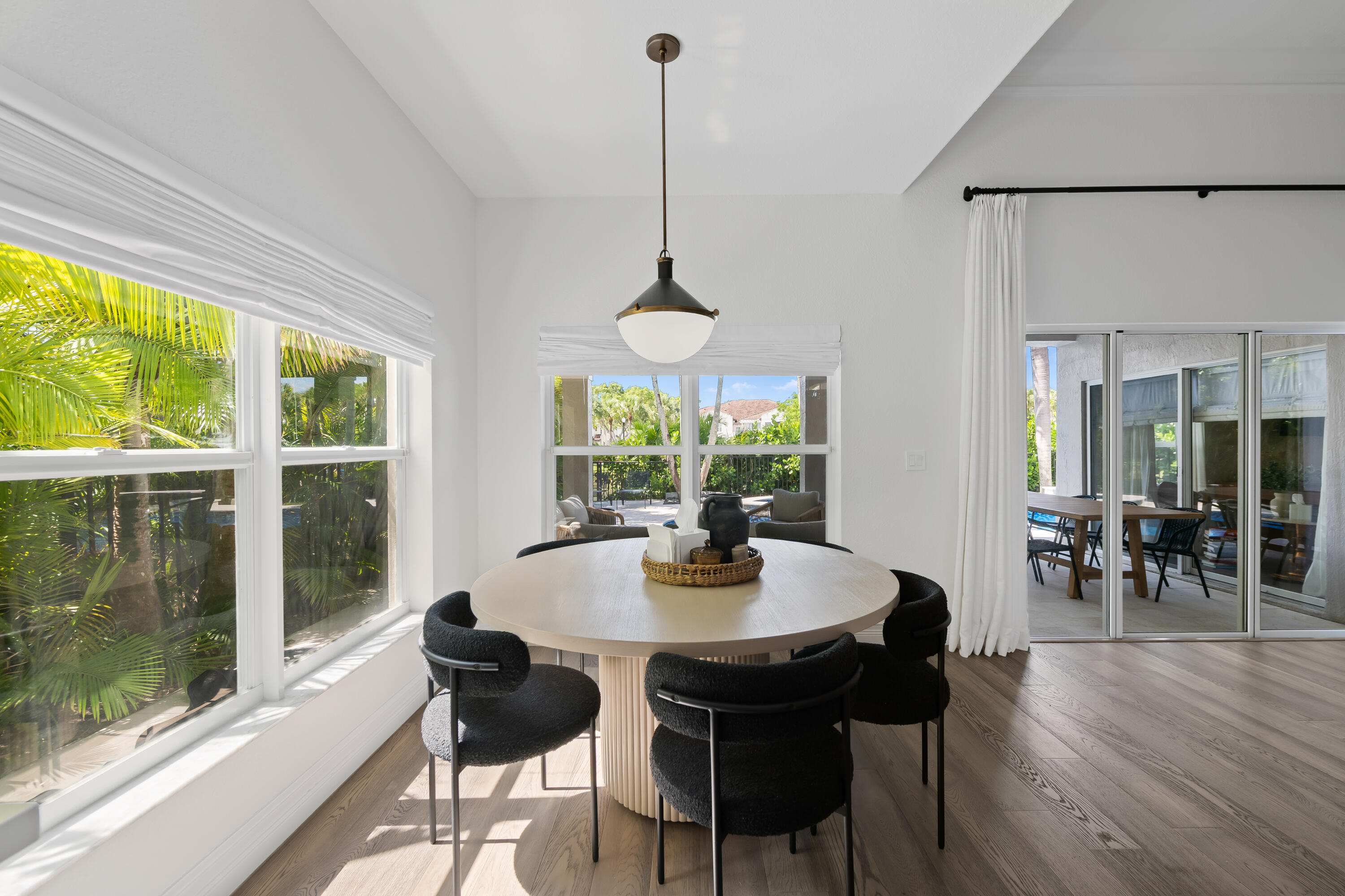 PARKLAND ISLES - Residential