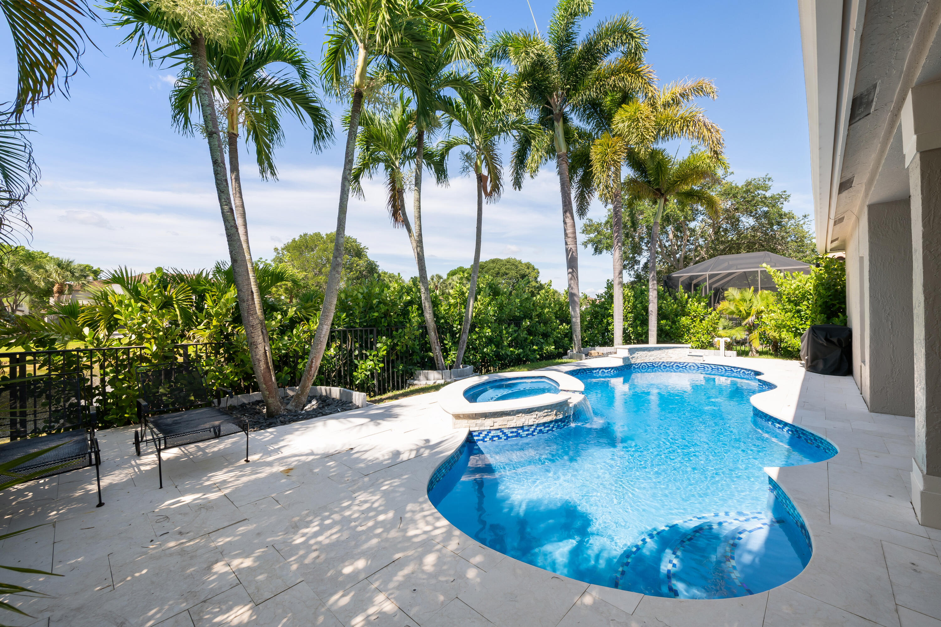 PARKLAND ISLES - Residential