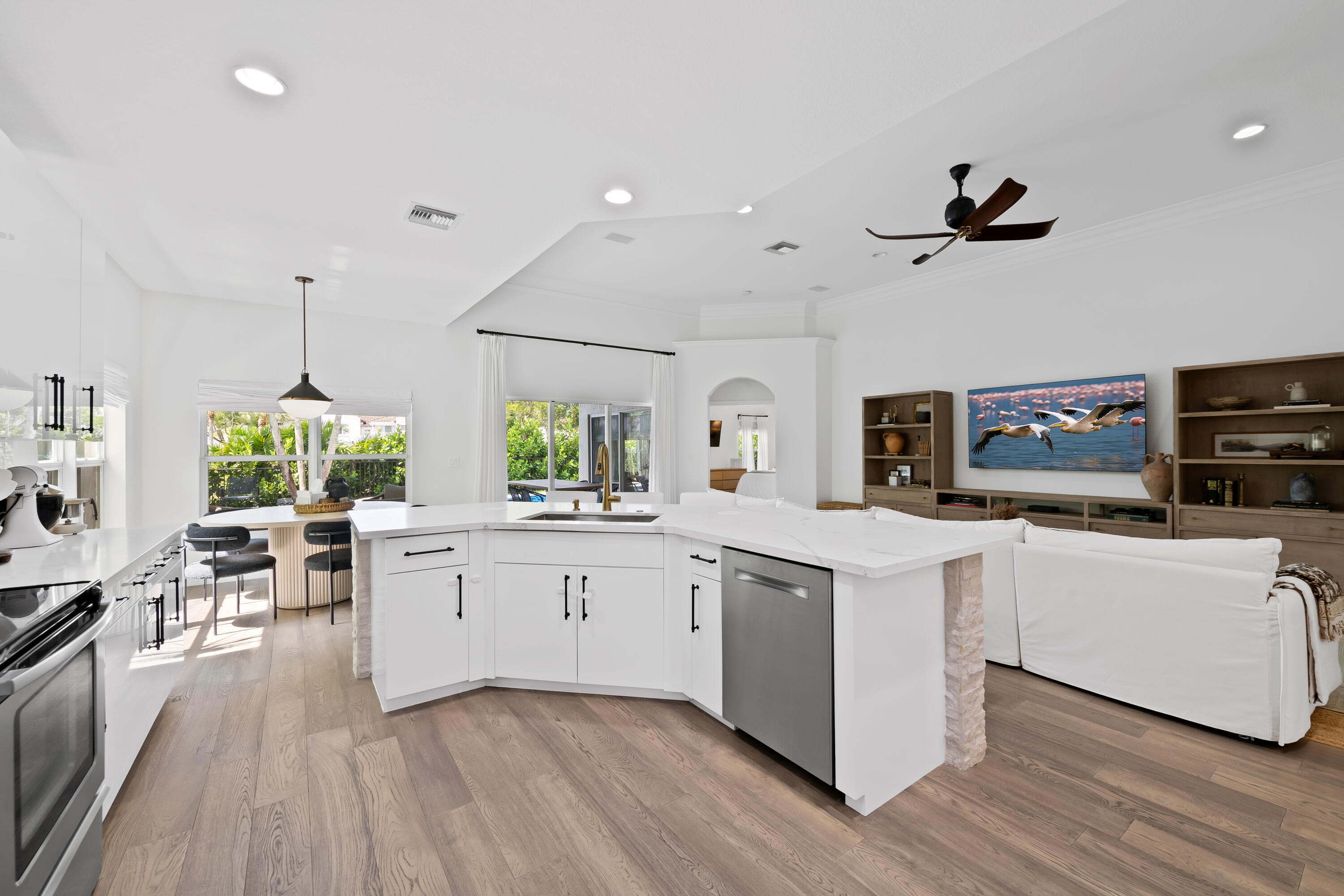 PARKLAND ISLES - Residential