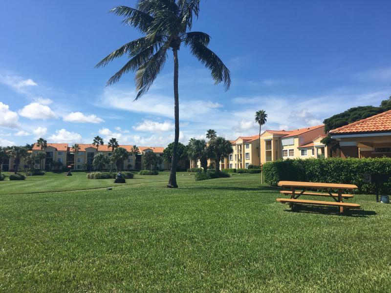 YACHT CLUB ON THE INTRACOASTAL CONDO - Residential
