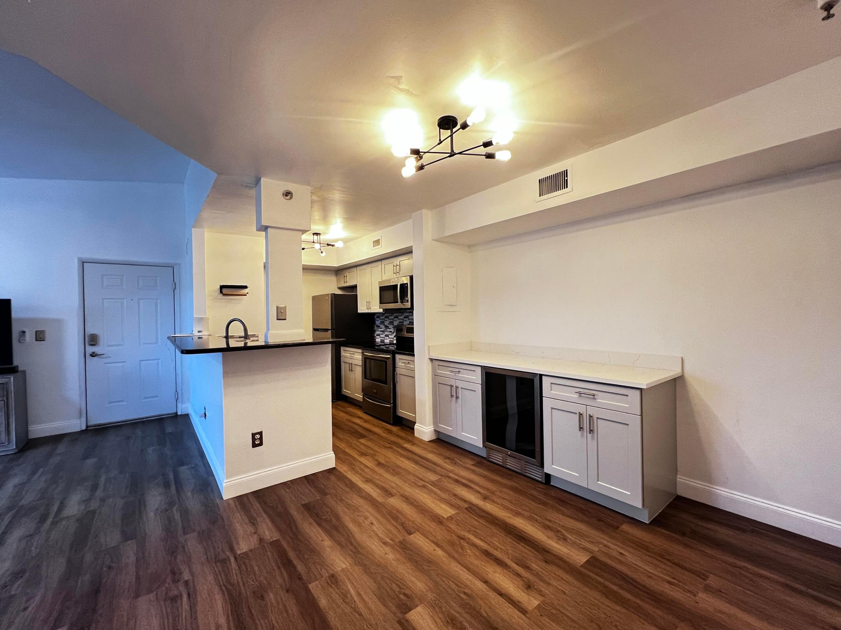 YACHT CLUB ON THE INTRACOASTAL CONDO - Residential