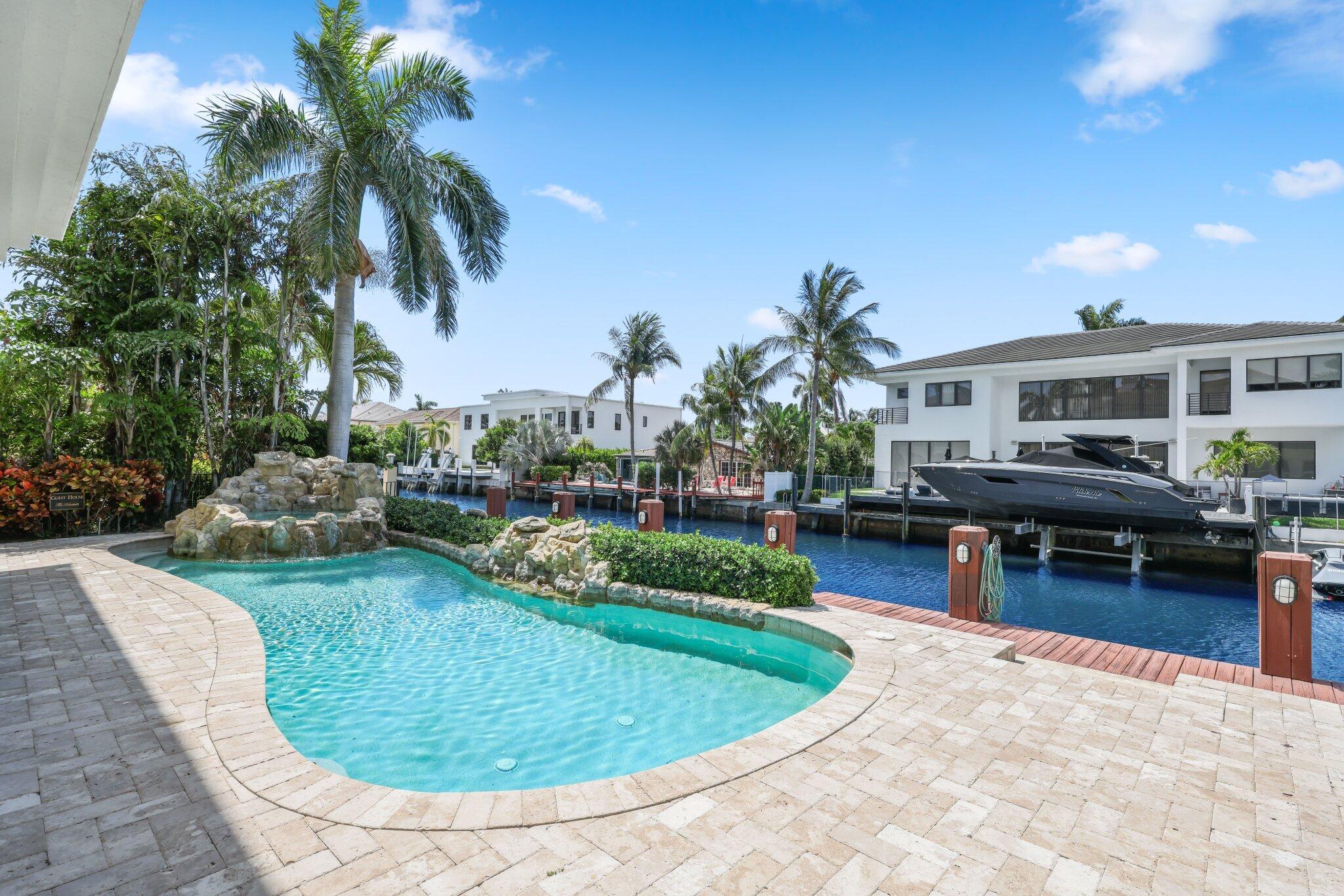 TROPIC ISLE - Residential