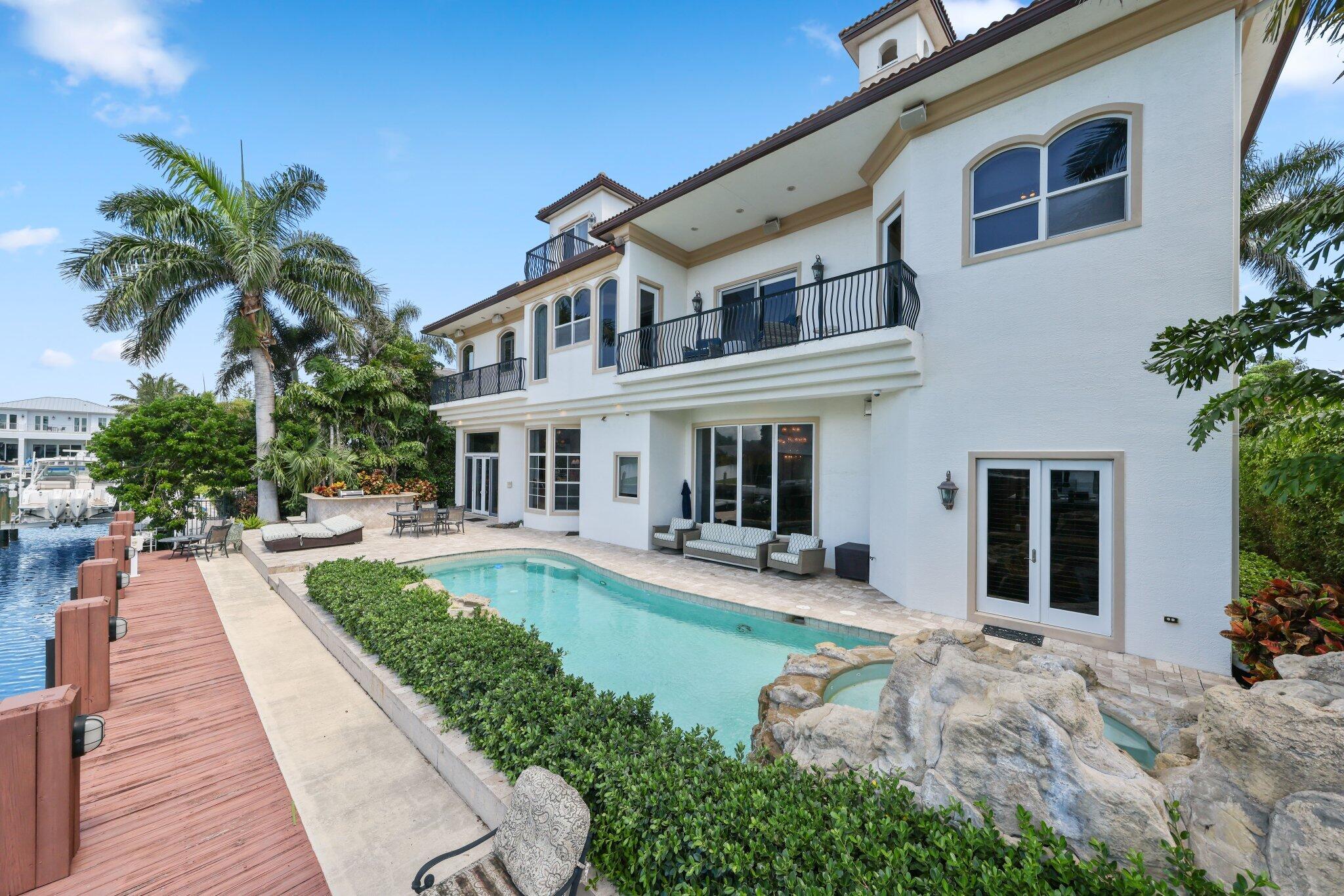 TROPIC ISLE - Residential