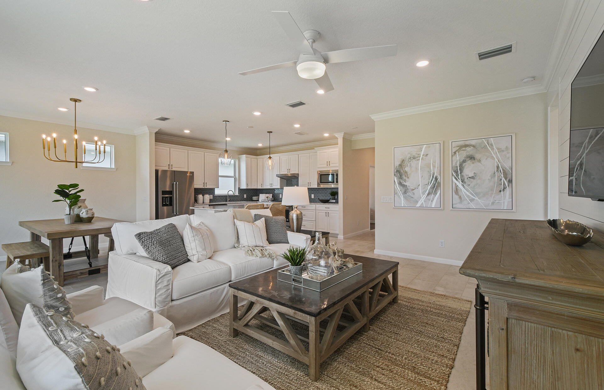 DEL WEBB TRADITION - Residential