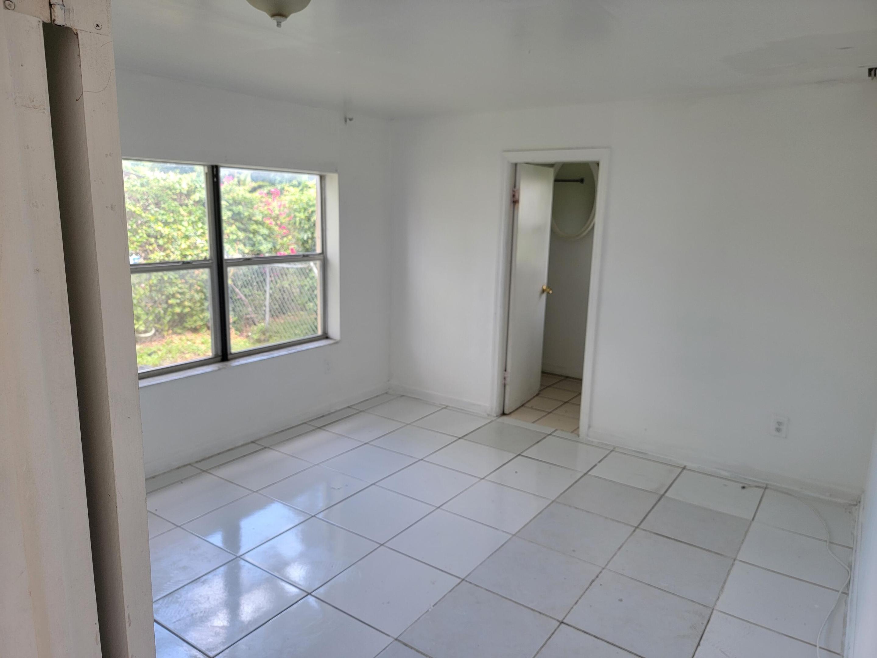 NORWOOD SUB - Residential Lease
