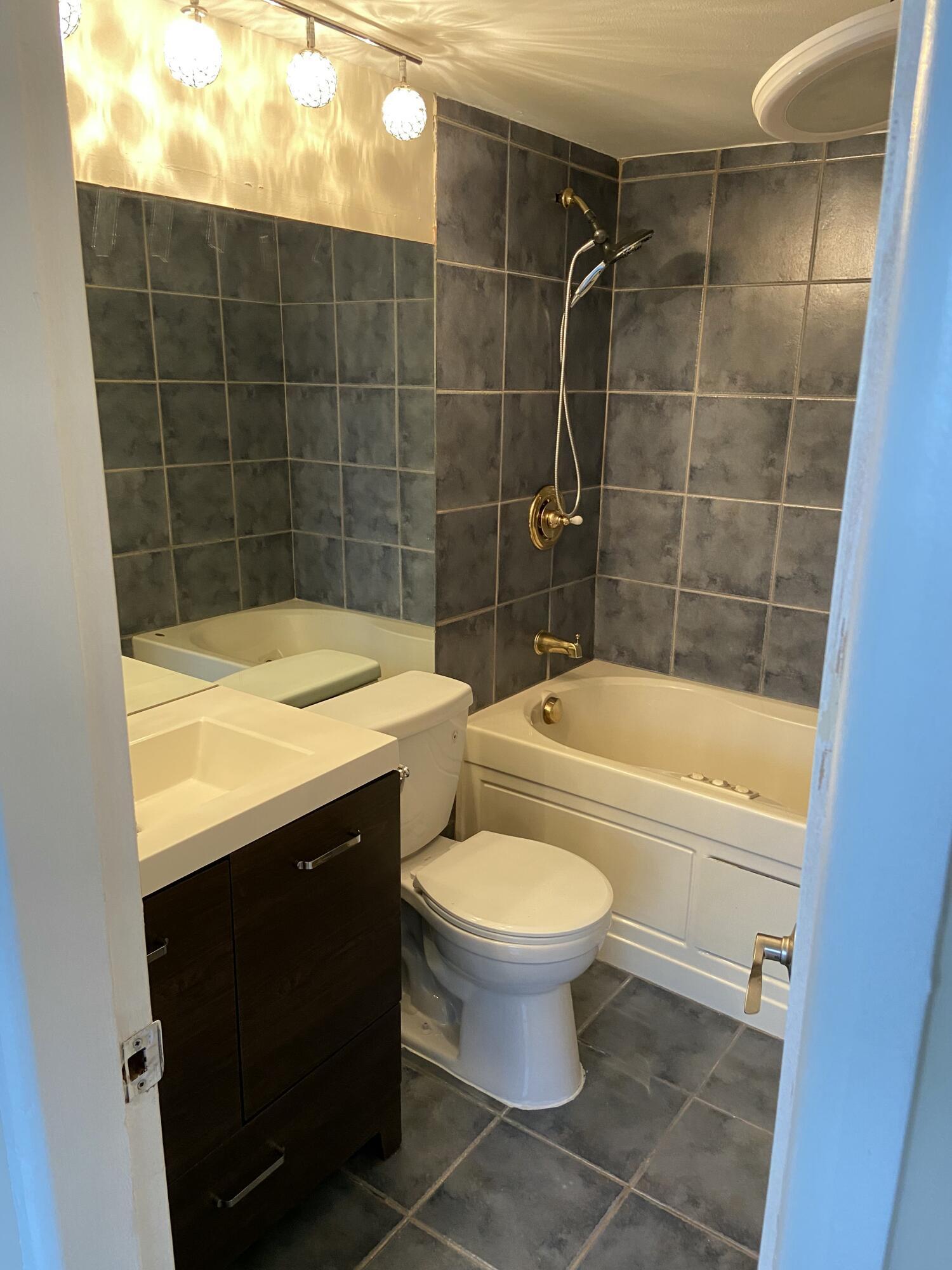 DEERFIELD BEACH GARDENS CONDO - Residential