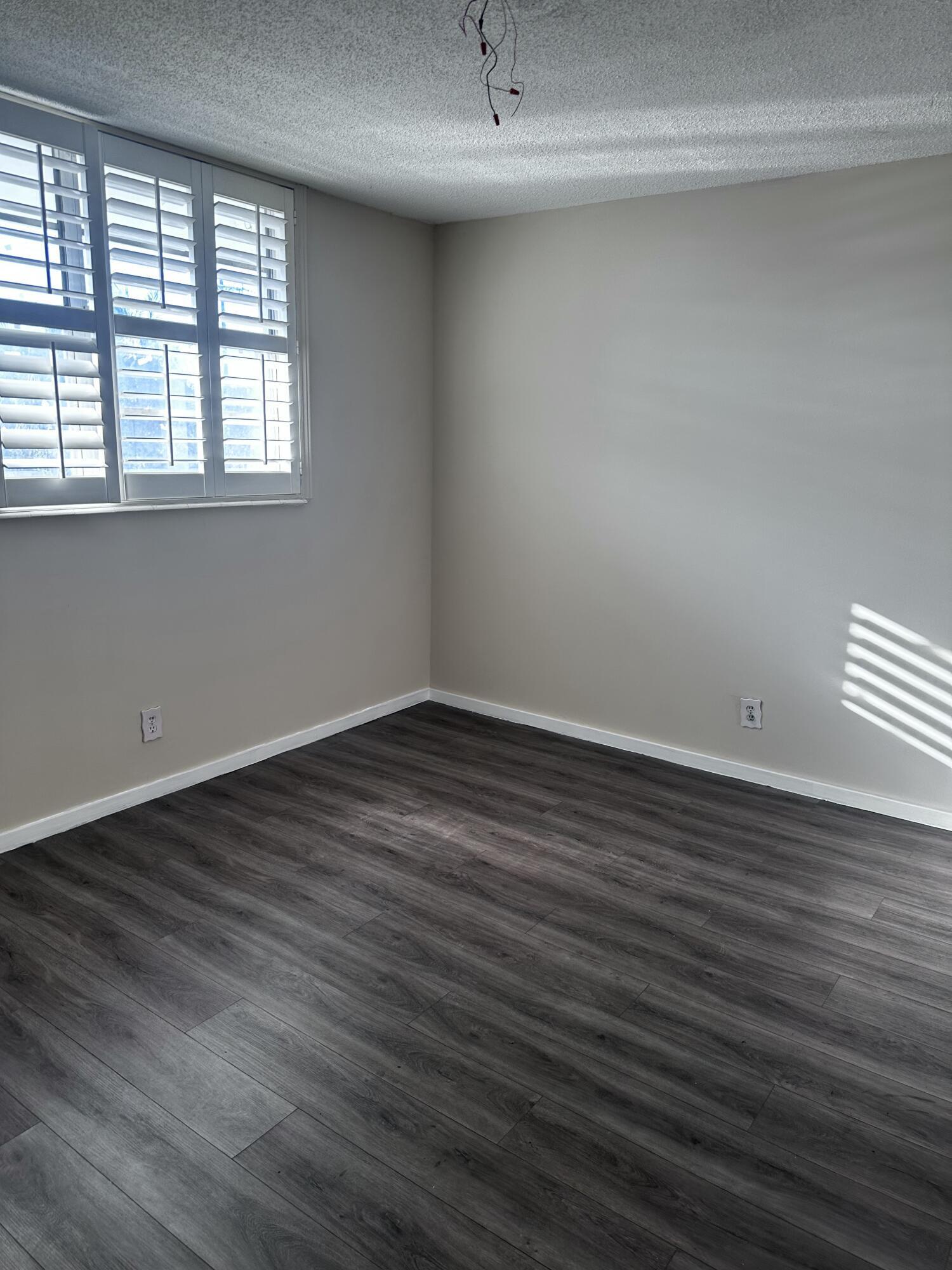 DEERFIELD BEACH GARDENS CONDO - Residential