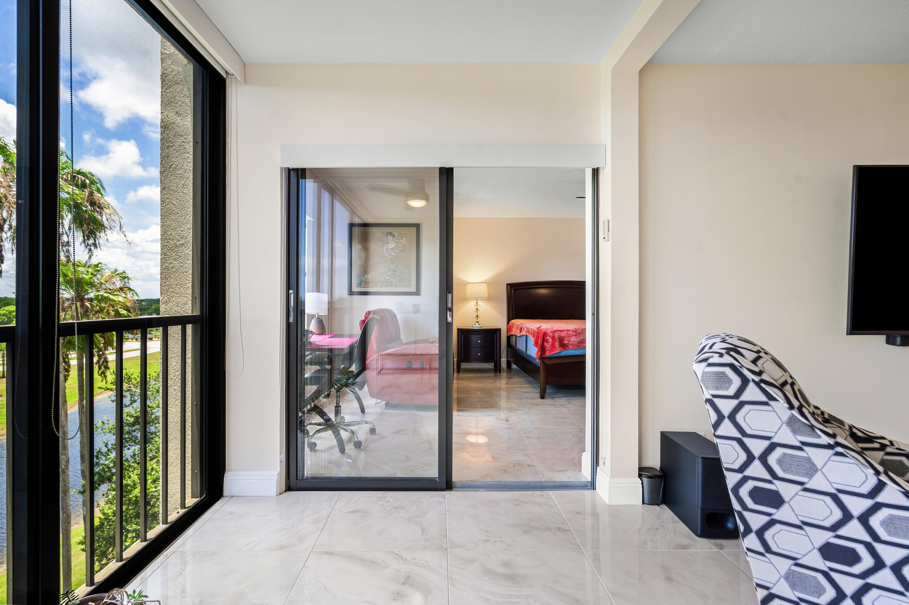 HUNTINGTON LAKES SEC FIVE CONDOS - Residential Lease
