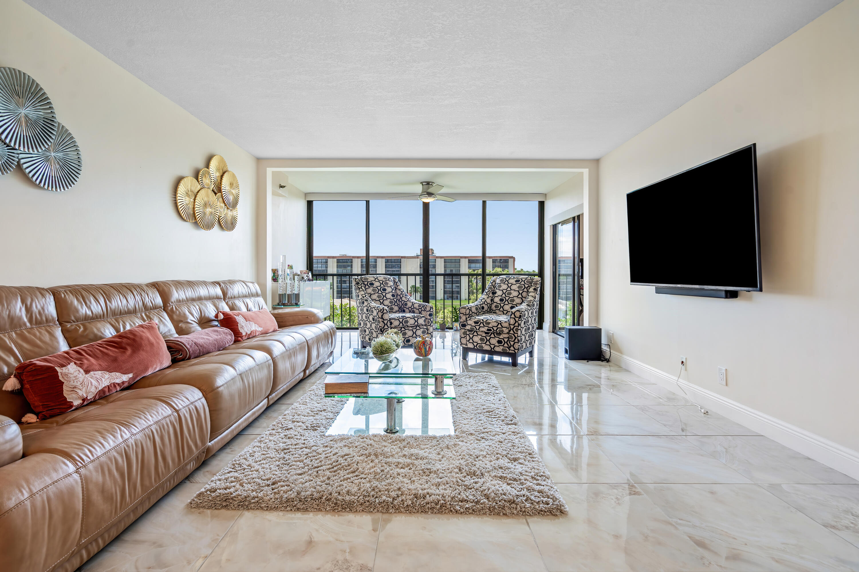 HUNTINGTON LAKES SEC FIVE CONDOS - Residential Lease