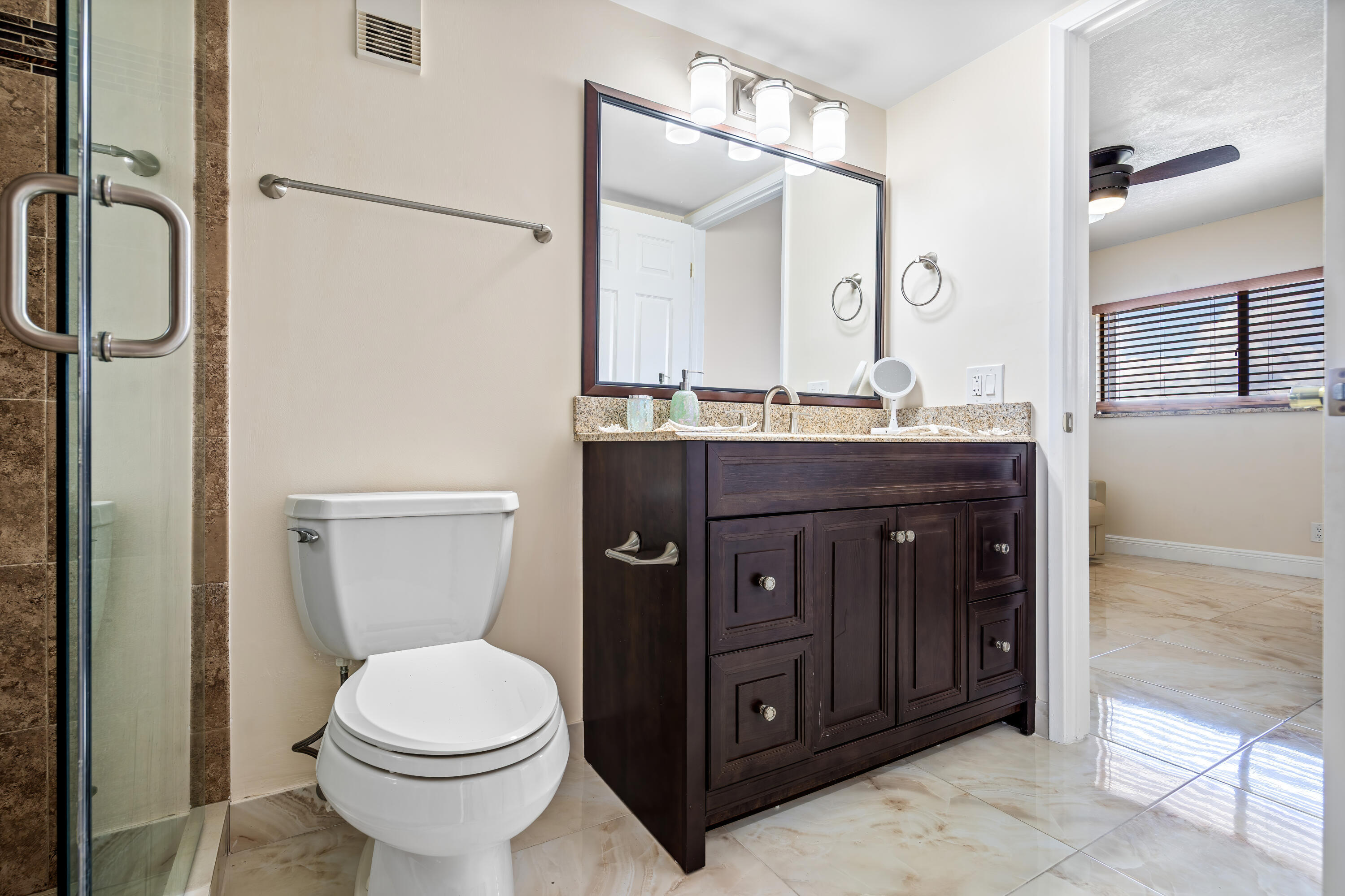 HUNTINGTON LAKES SEC FIVE CONDOS - Residential Lease