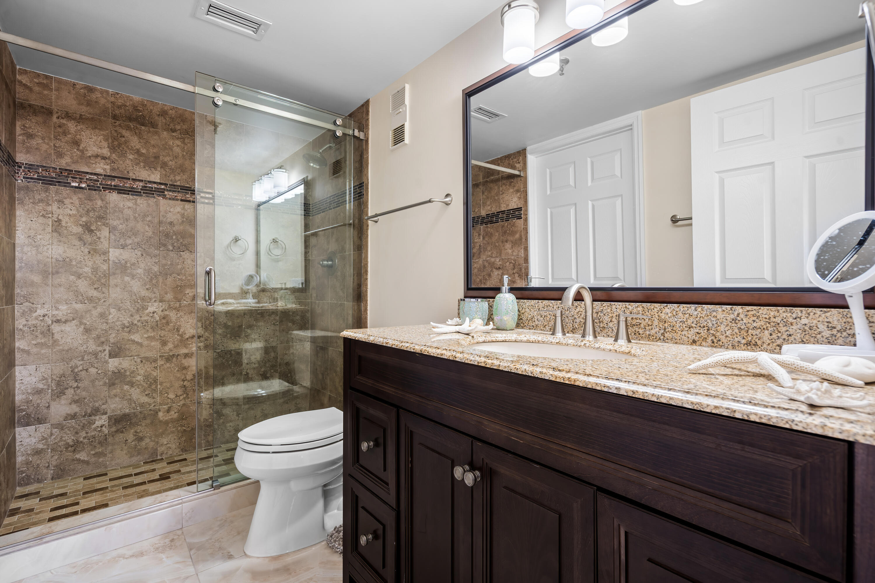 HUNTINGTON LAKES SEC FIVE CONDOS - Residential Lease