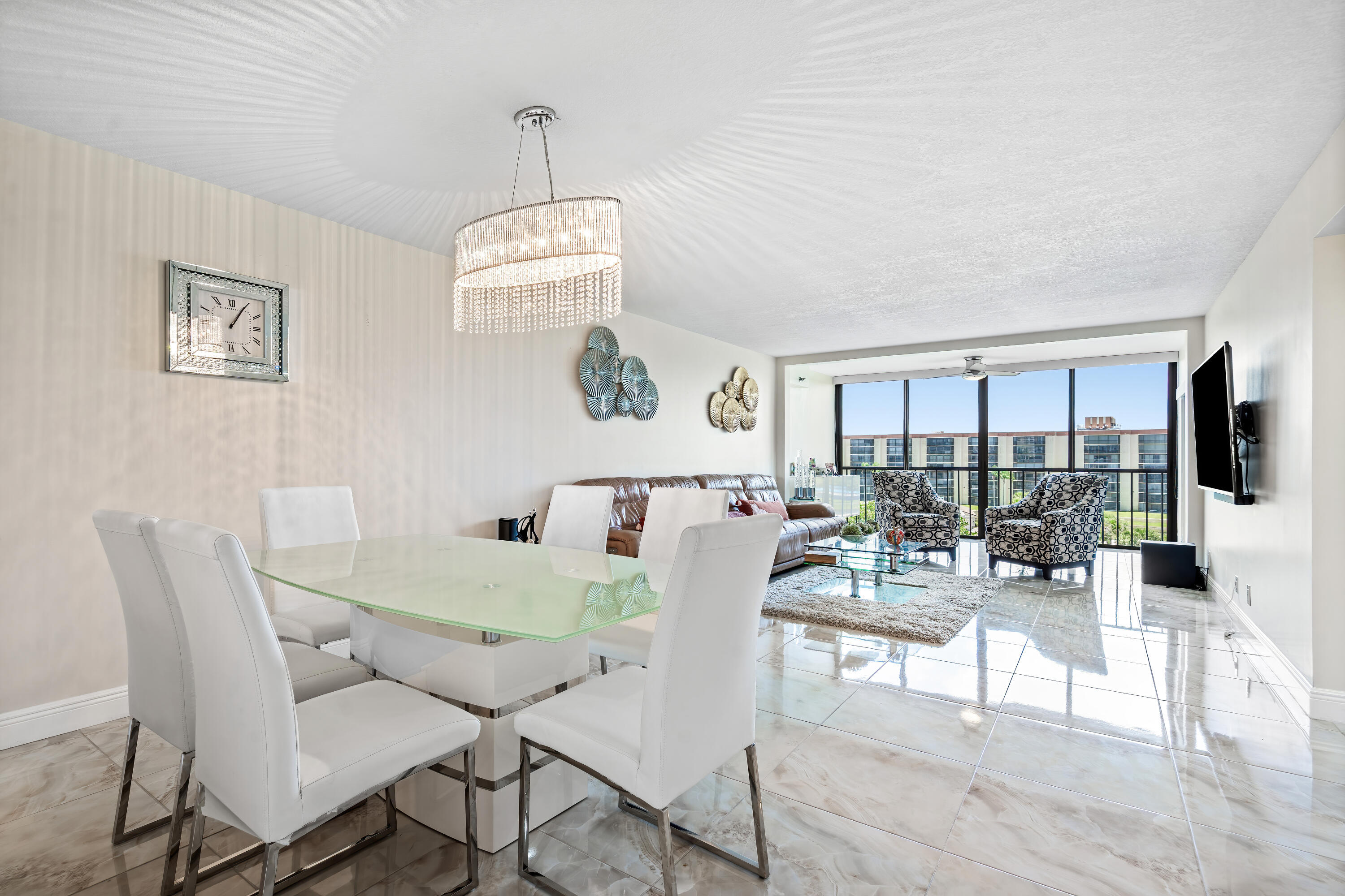 HUNTINGTON LAKES SEC FIVE CONDOS - Residential Lease