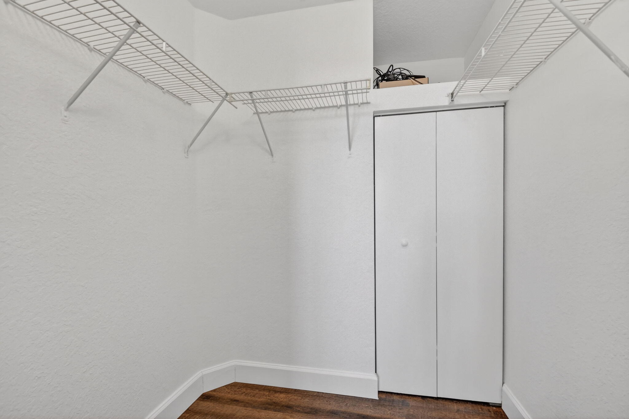 VIZCAYA LAKES CONDO - Residential