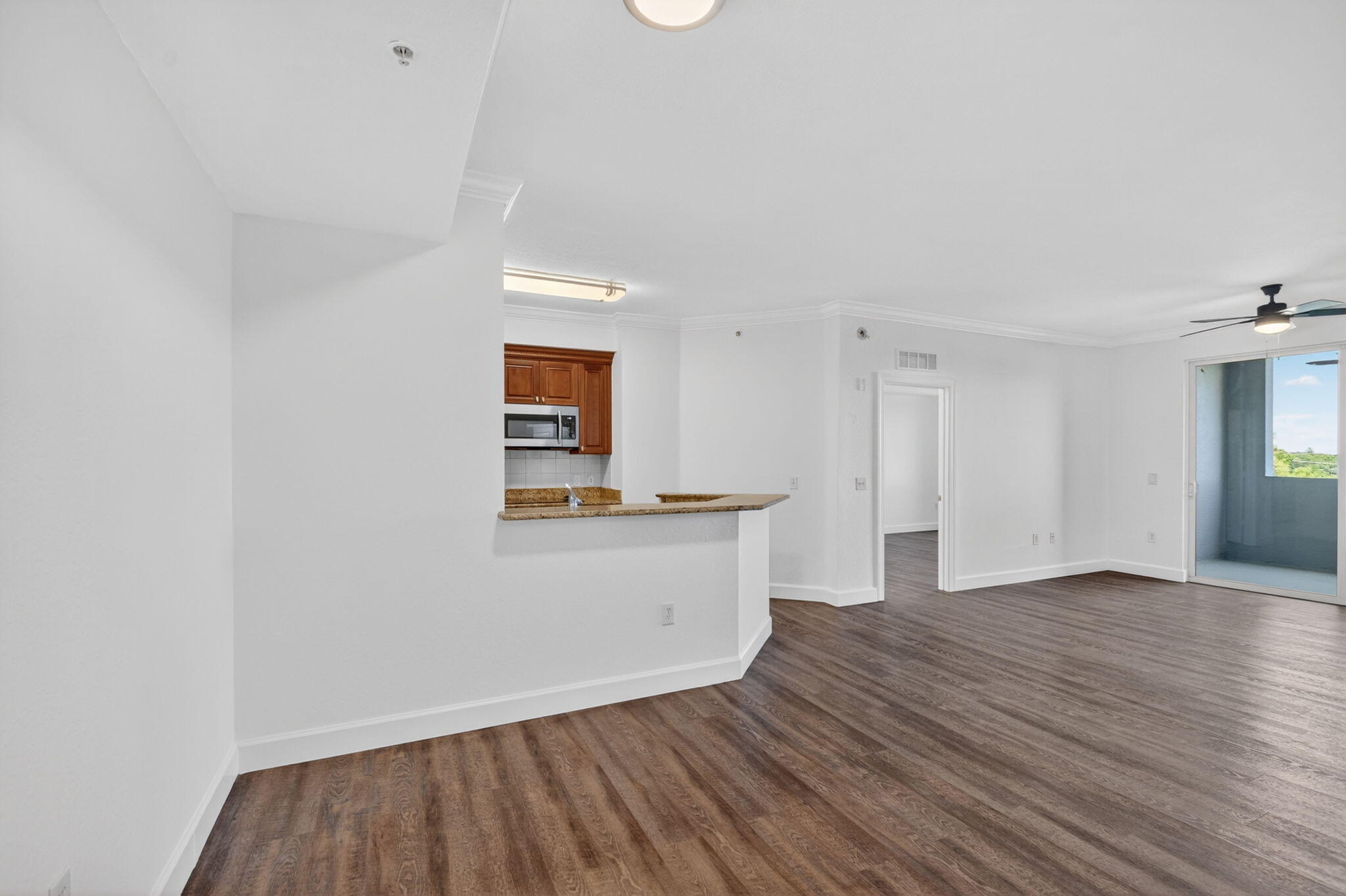 VIZCAYA LAKES CONDO - Residential