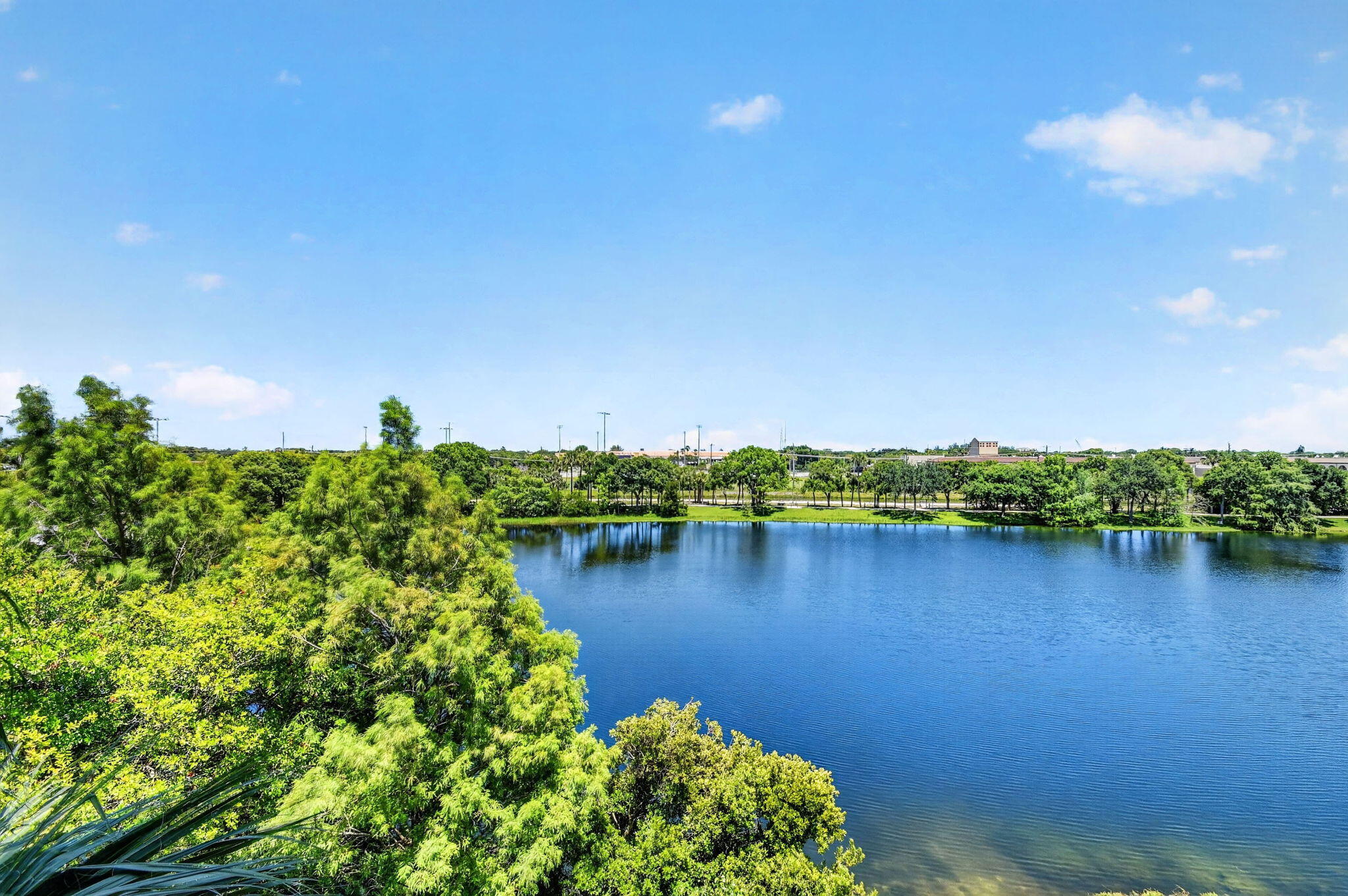 VIZCAYA LAKES CONDO - Residential