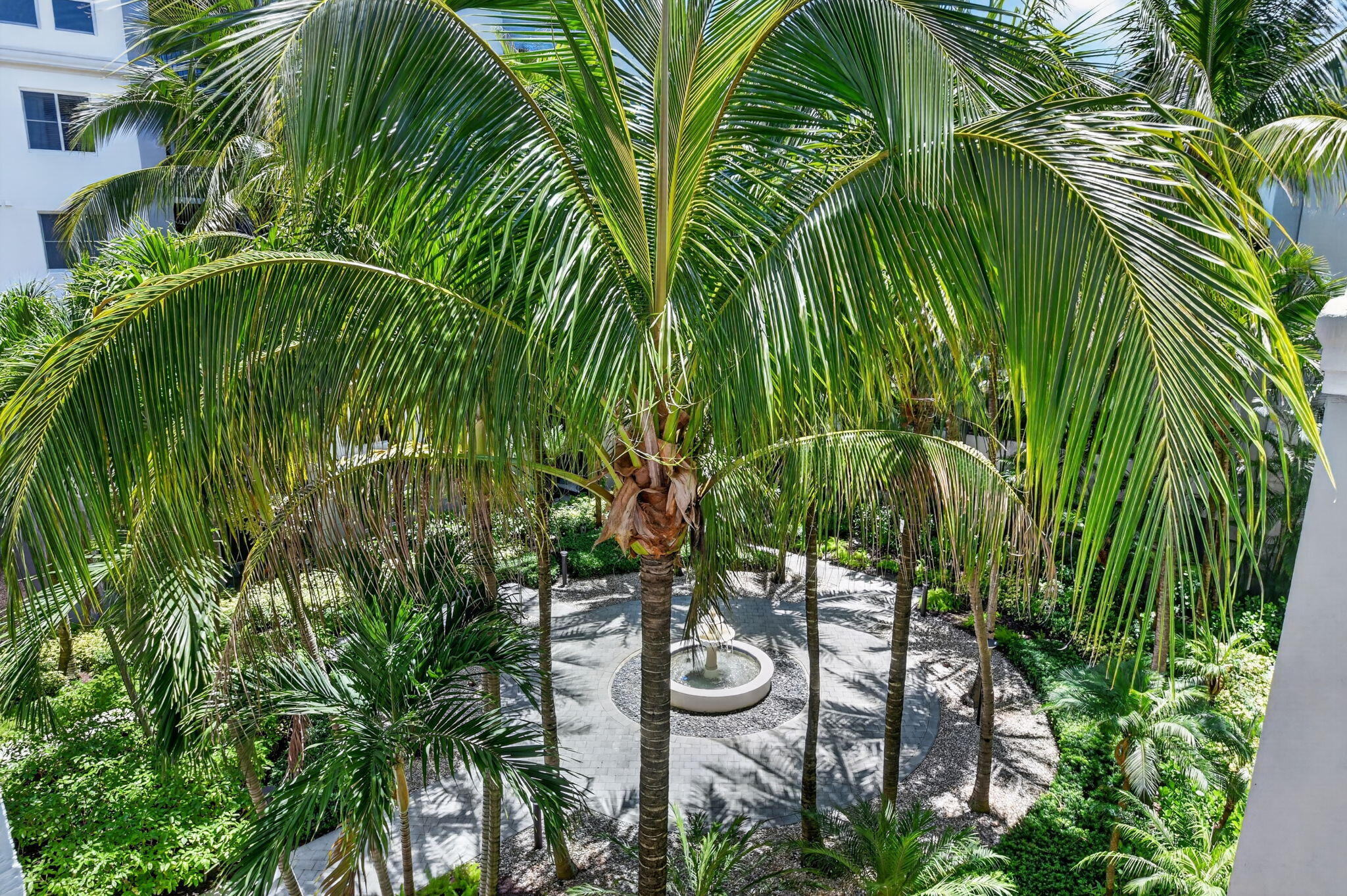 VIZCAYA LAKES CONDO - Residential