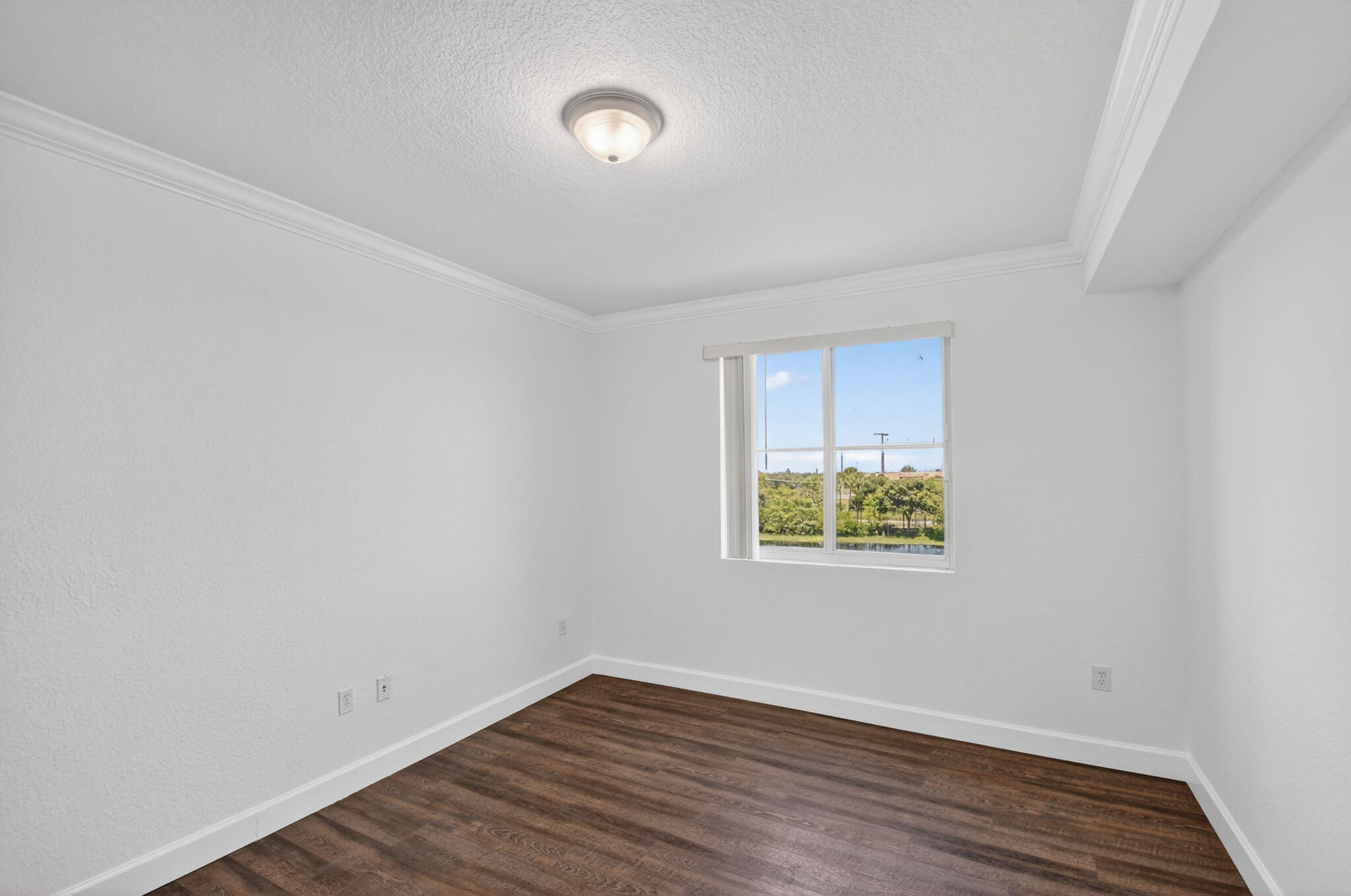 VIZCAYA LAKES CONDO - Residential