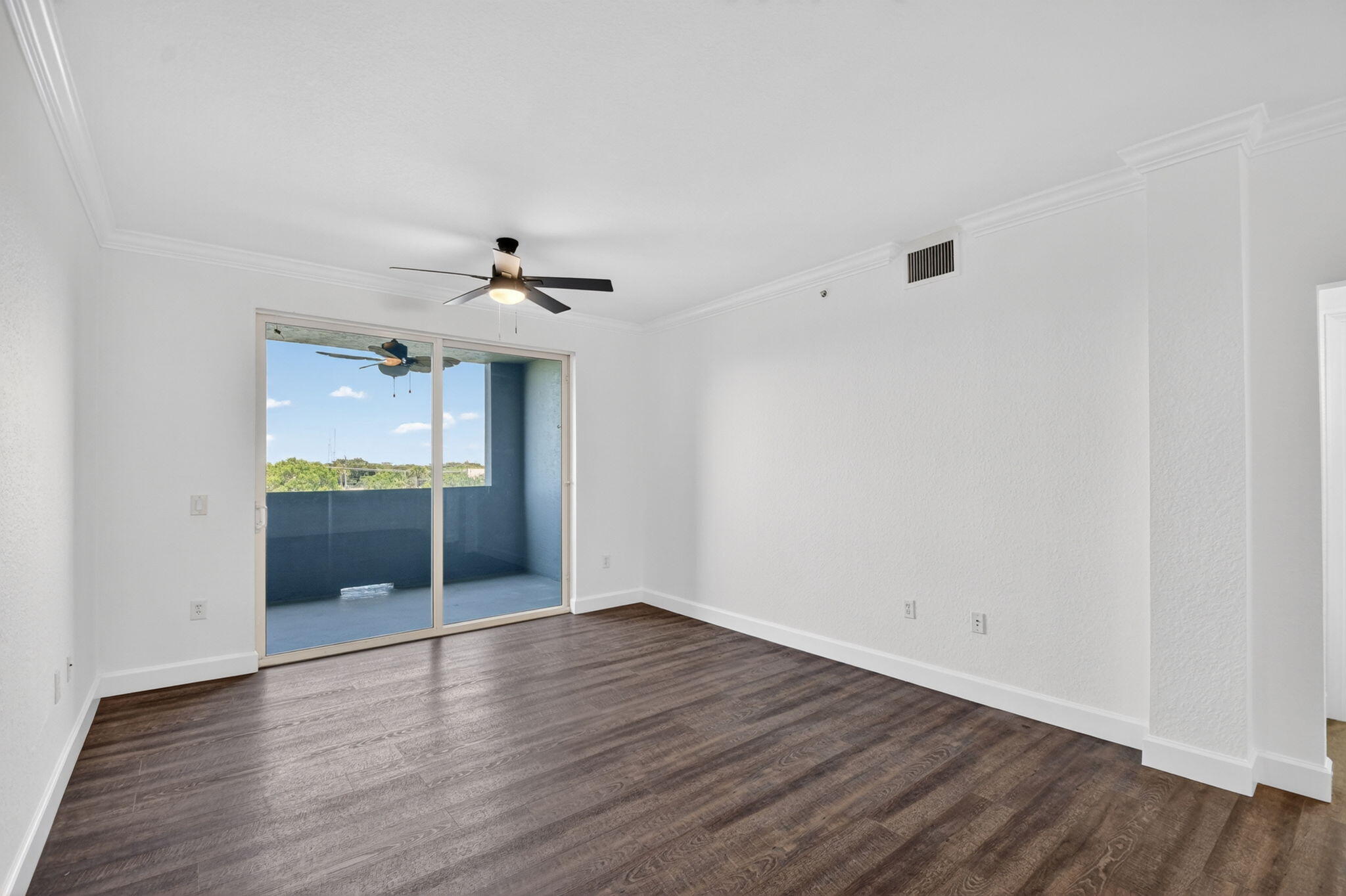 VIZCAYA LAKES CONDO - Residential