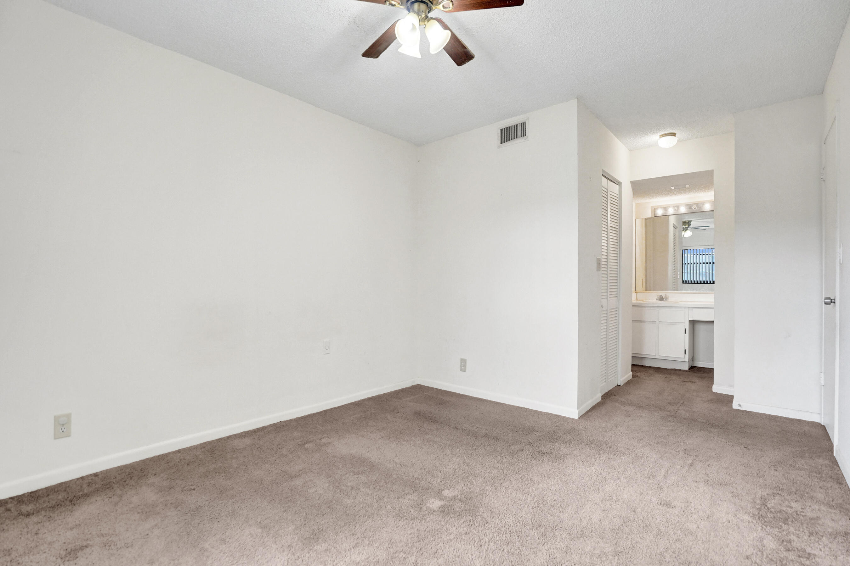 PLANTATION RACQUET CLUB - Residential