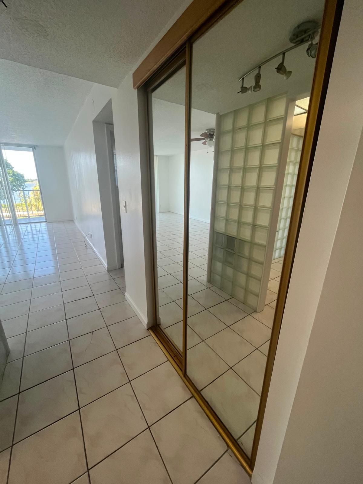BREAKWATERS OF THE PALM BEACHES CONDO - Residential