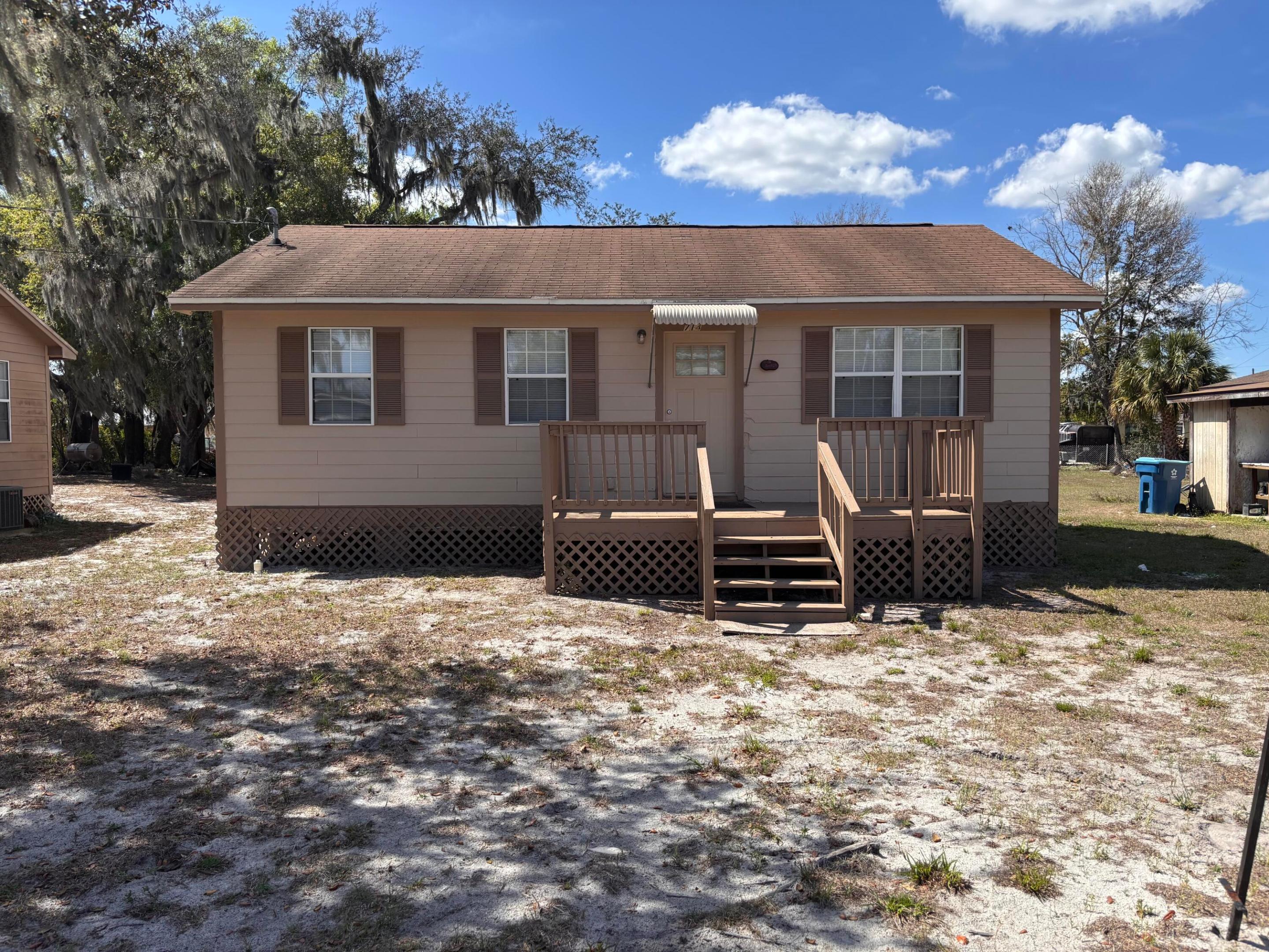 Welcome home to Fort Meade's hidden gem! This well priced 3 bedroom, 1 bath single family home was built in 2006 and offers plenty of living space on a nice 7,200 sq ft lot perfect for outdoor living or expansion. Inside you'll enjoy the comfort of central AC and a functional layout. Priced well below comparable homes in the area, this property delivers exceptional value. Nestled in a charming historic community just minutes from downtown ideal for first-time buyers, budget conscious homeowners, or investors seeking a great deal.