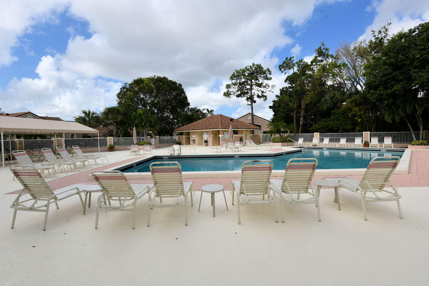 PGA RESORT COMMUNITY OF HEATHER RUN - Residential Lease