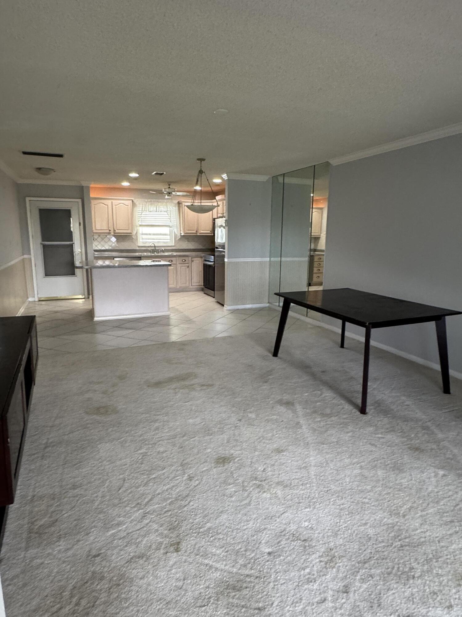 TWIN LAKES SOUTH & TOWN VILLAS CONDO - Residential