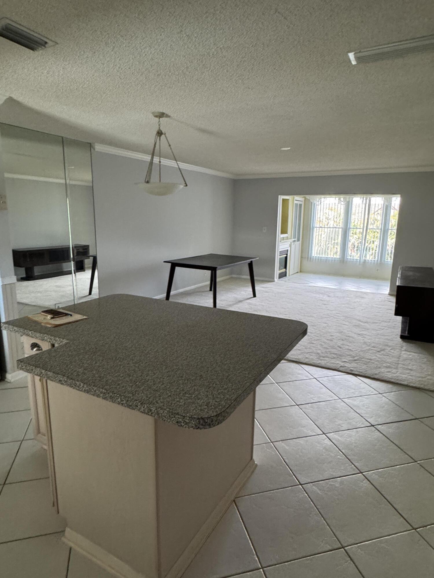 TWIN LAKES SOUTH & TOWN VILLAS CONDO - Residential