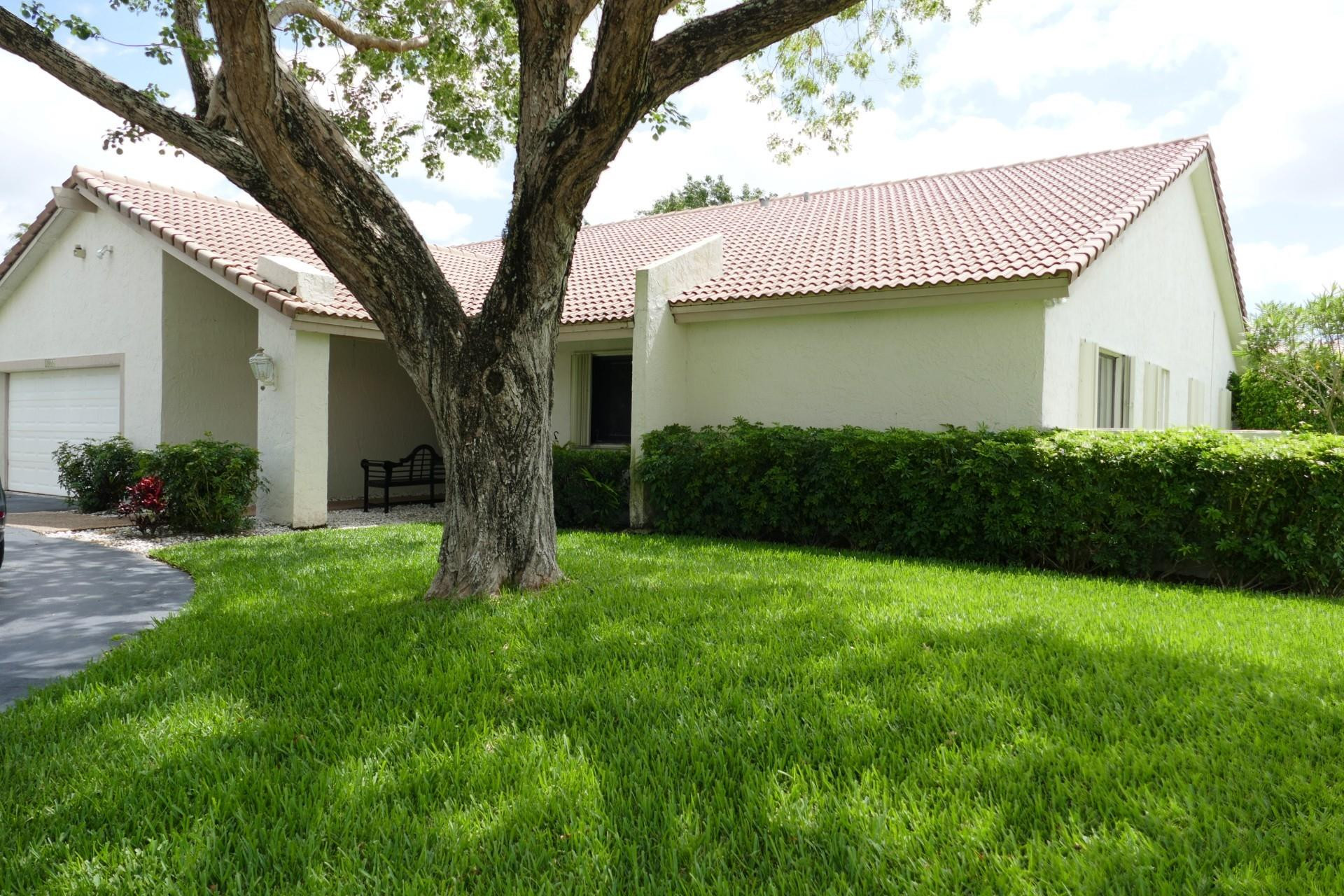 JACARANDA LAKES SECTION SEVEN - Residential Lease