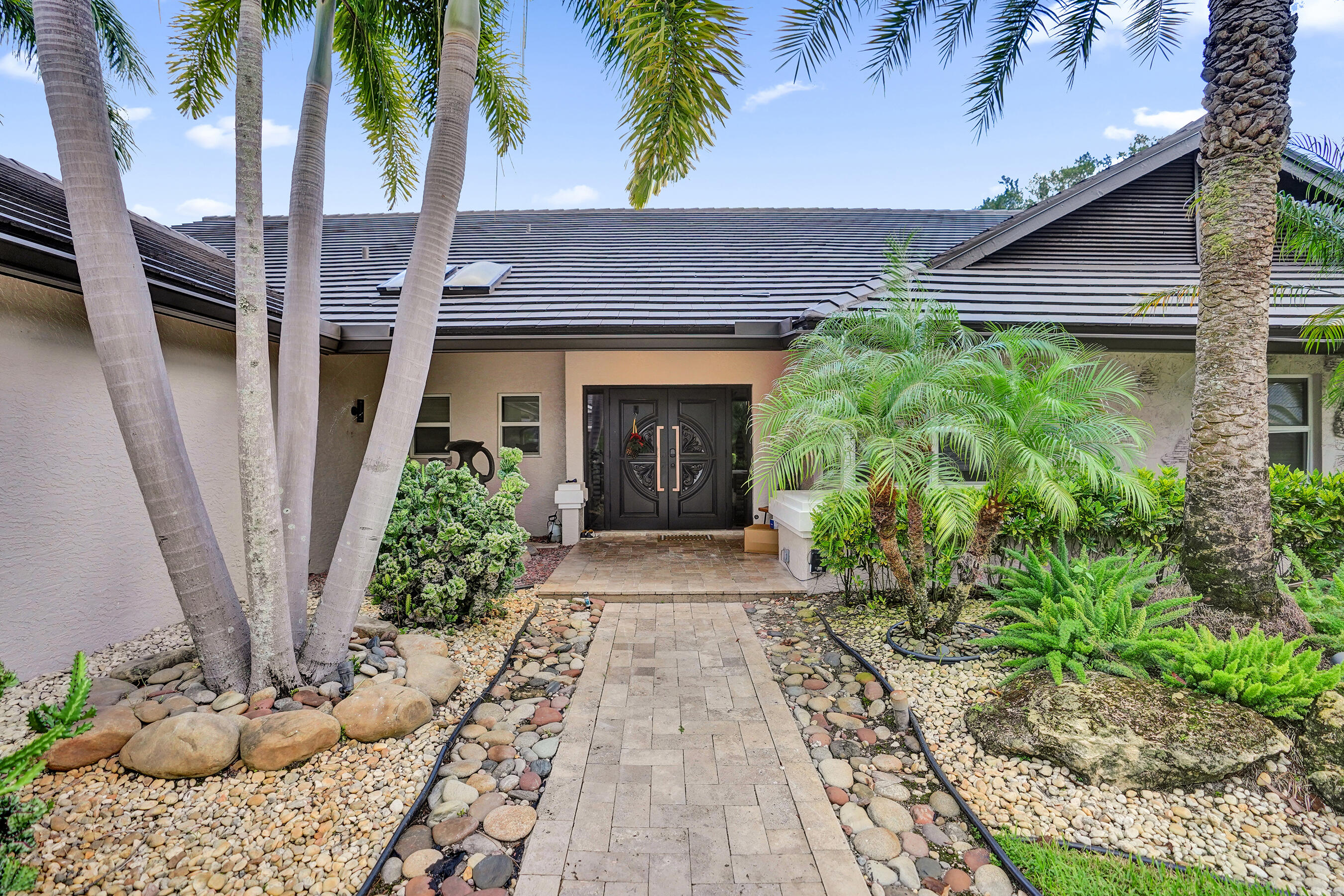 BOCA WOODS COUNTRY CLUB PH 2 - Residential