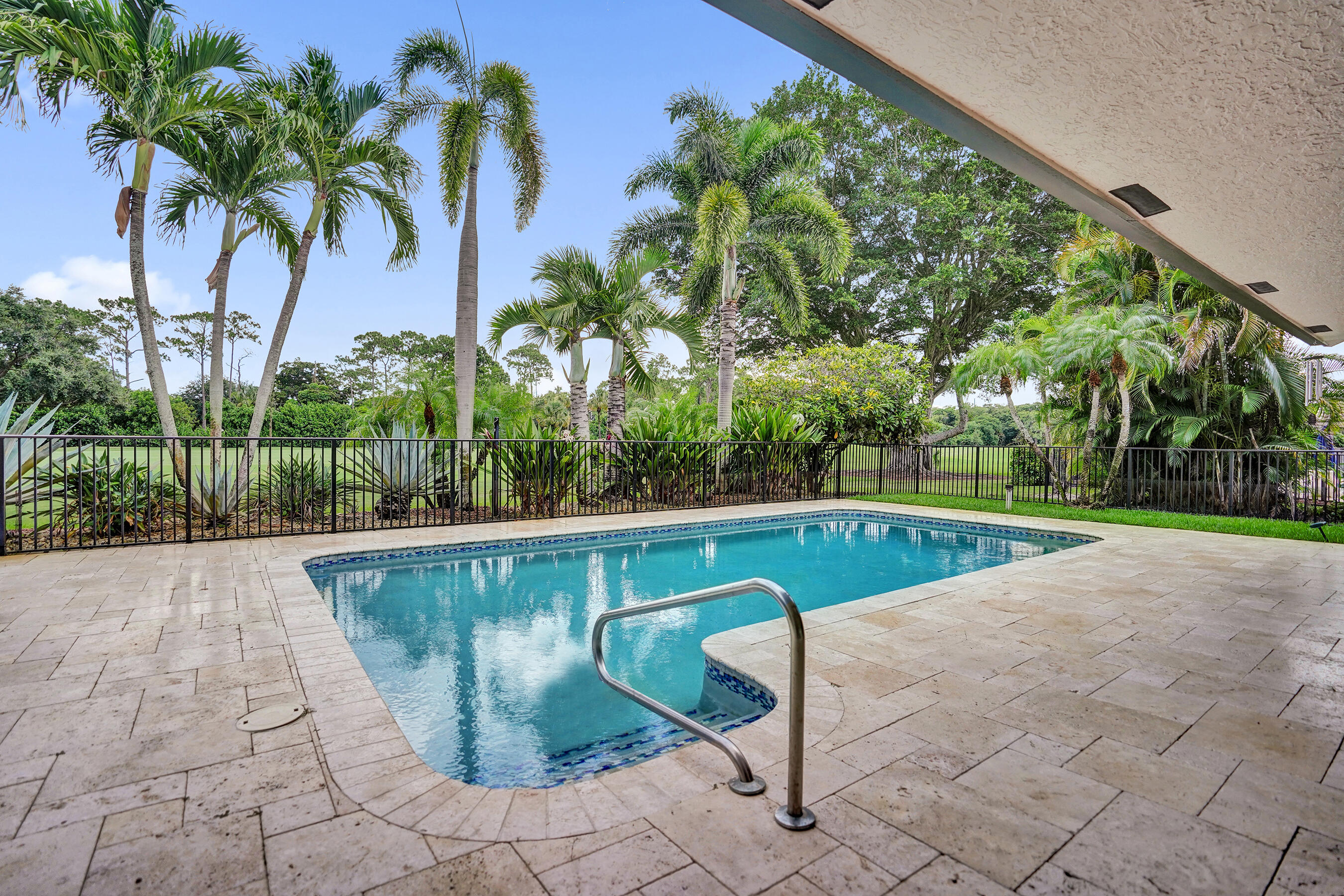 BOCA WOODS COUNTRY CLUB PH 2 - Residential