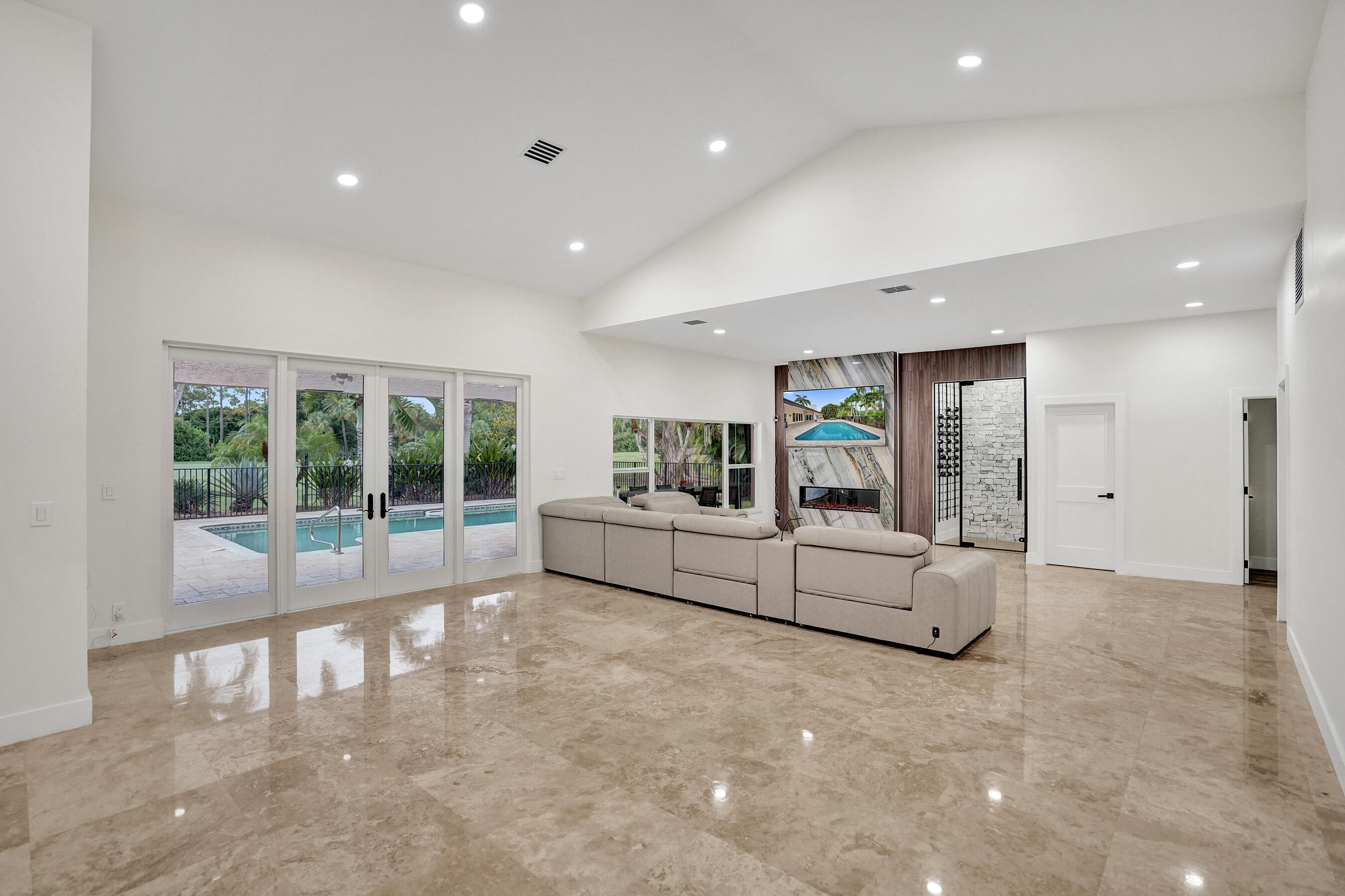 BOCA WOODS COUNTRY CLUB PH 2 - Residential