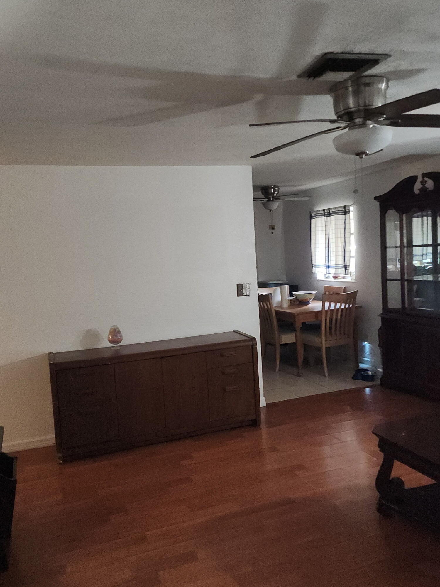 ROYAL PALMS PARK - Residential