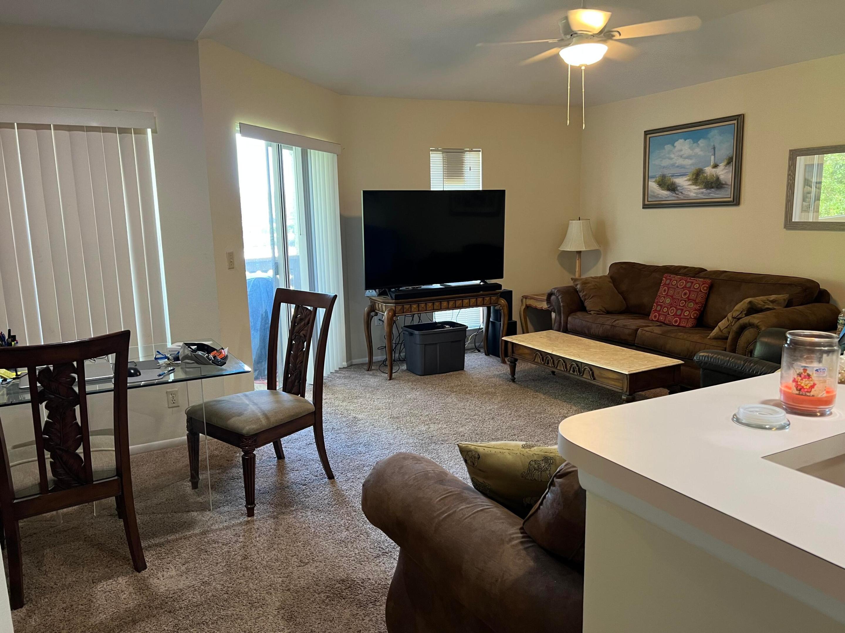 PALM LAKE CONDO - Residential Lease