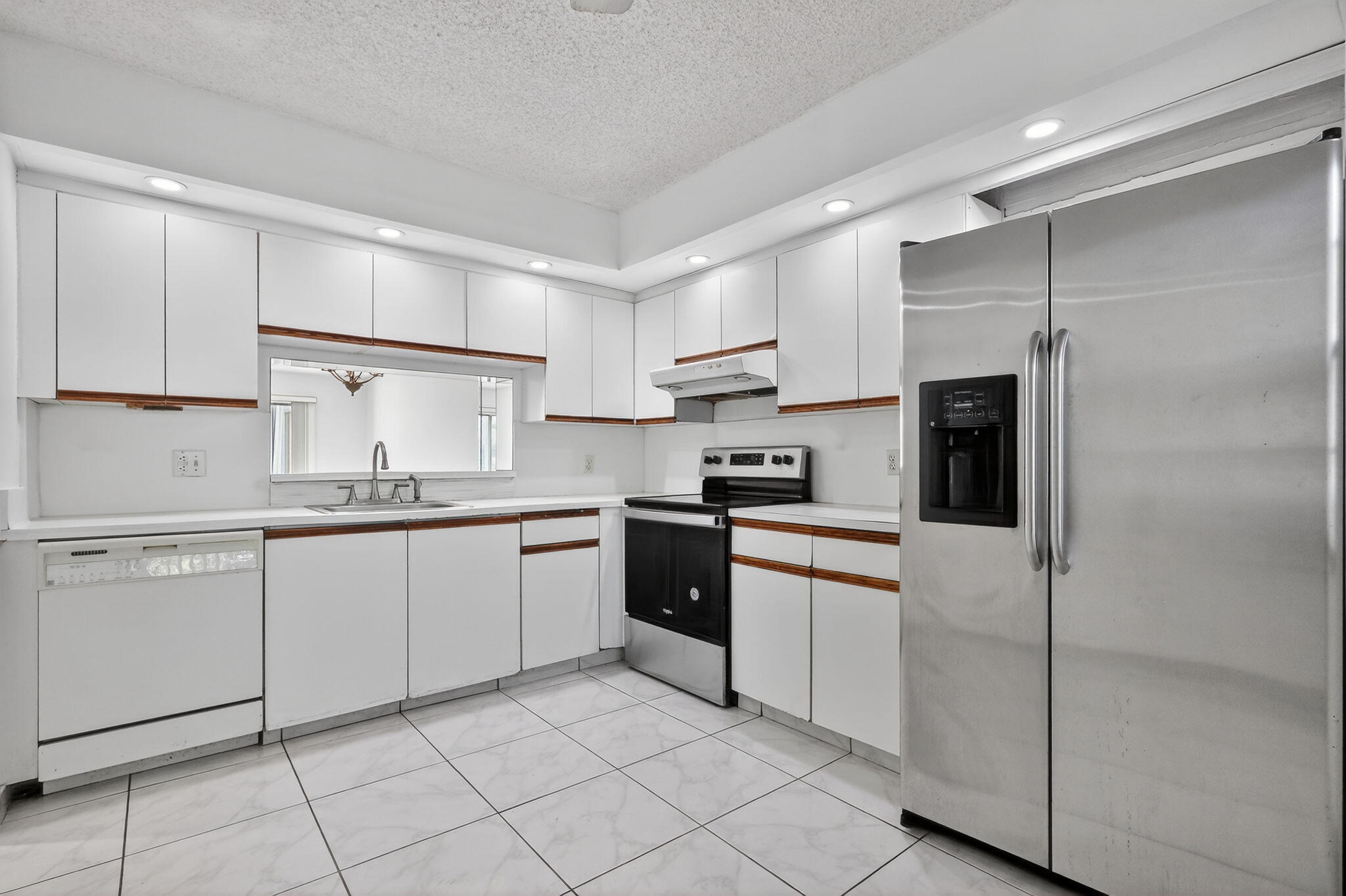 BUCKINGHAM EAST AT CENTURY - Residential