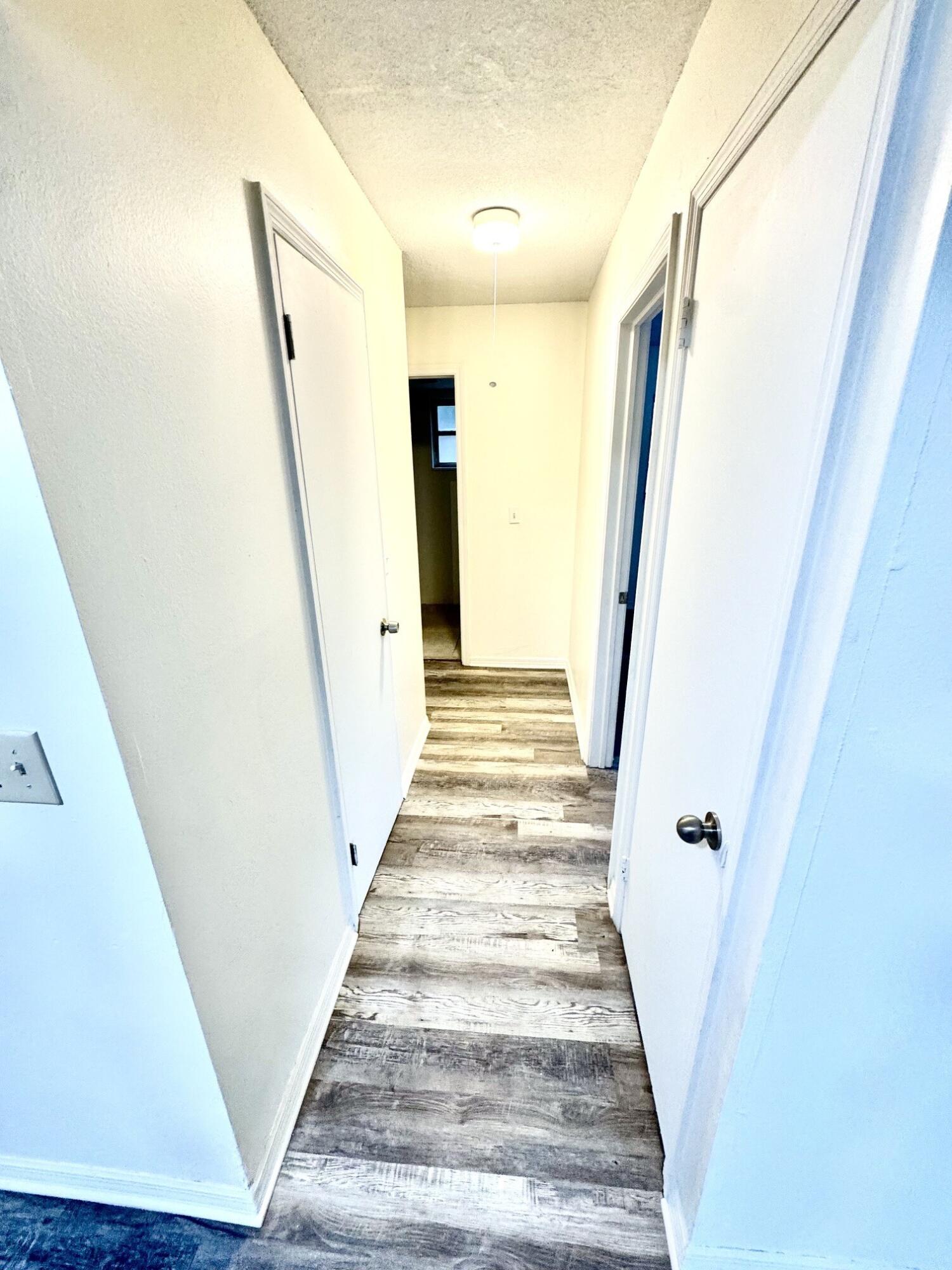 TOWNSITE APTS SEVEN CONDO - Residential Lease