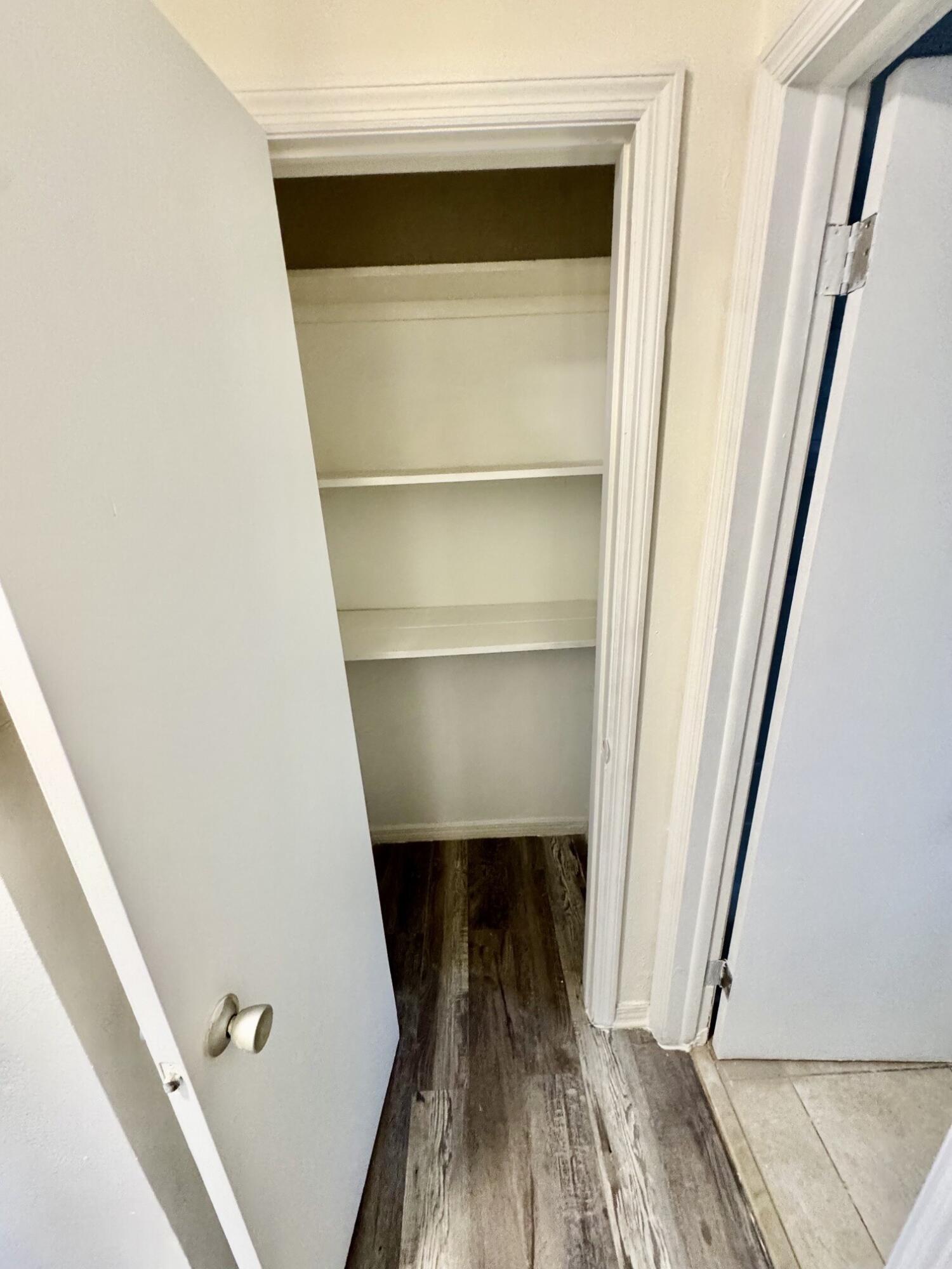 TOWNSITE APTS SEVEN CONDO - Residential Lease