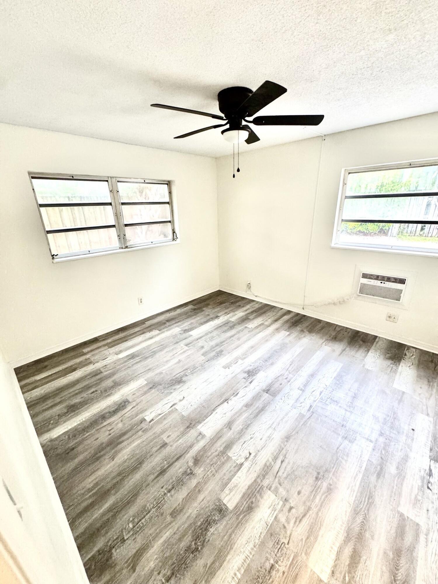 TOWNSITE APTS SEVEN CONDO - Residential Lease