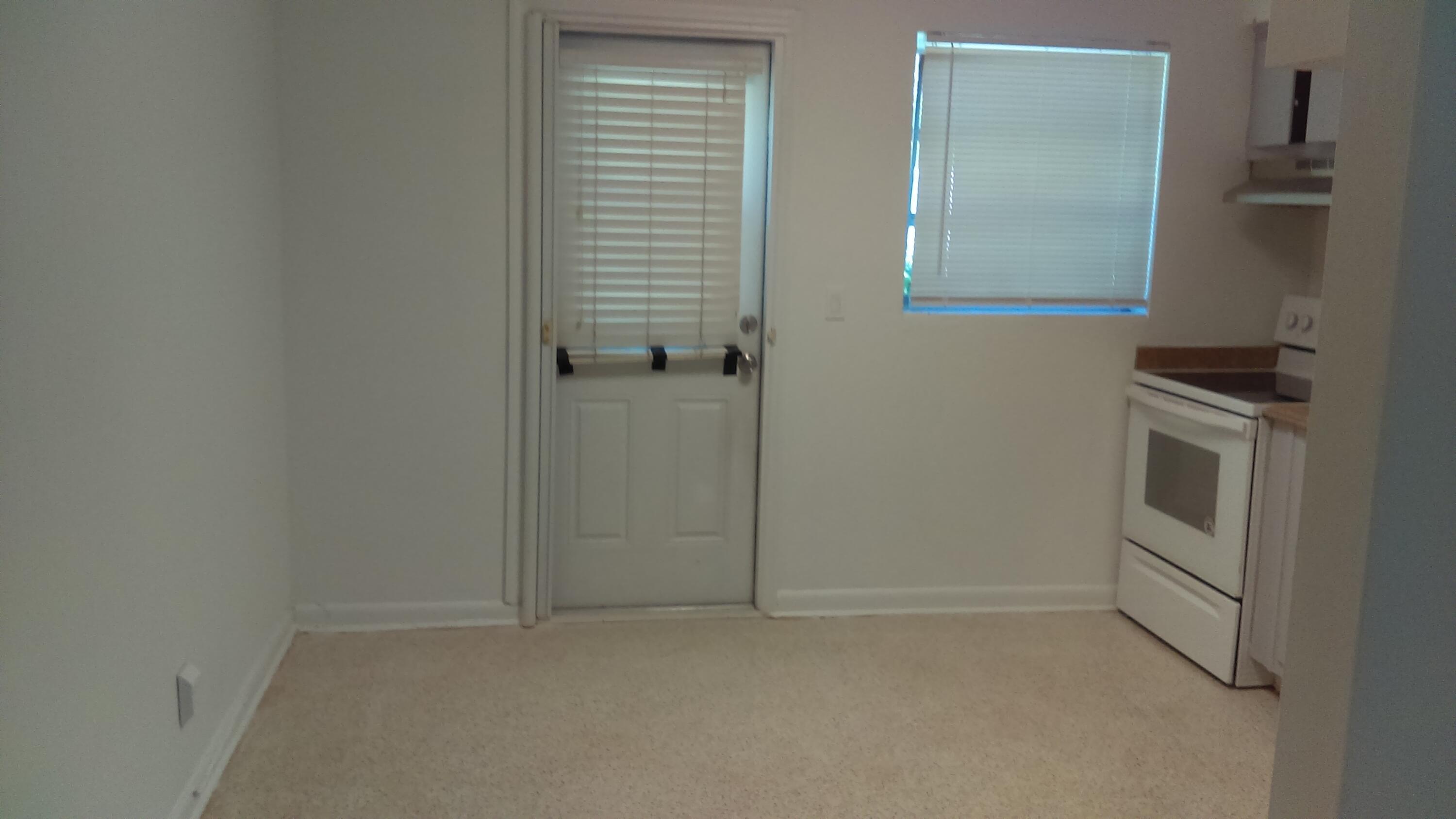 NORTH PALM BEACH VILLAGE OF 6 - Residential Lease