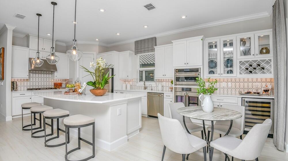 ASTOR CREEK - Residential