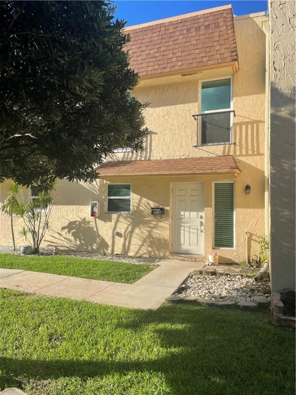 LOCATION, LOCATION!  This spacious 3 bedroom 2.5 bath located in the heart  of Plantation closed to major highways. This beautify townhome features impact windows and sliding doors. Open floor plan, living & dinning area with a nice view of the pool. Large master bedroom with three closet and private screened in balcony overlooking the pool.