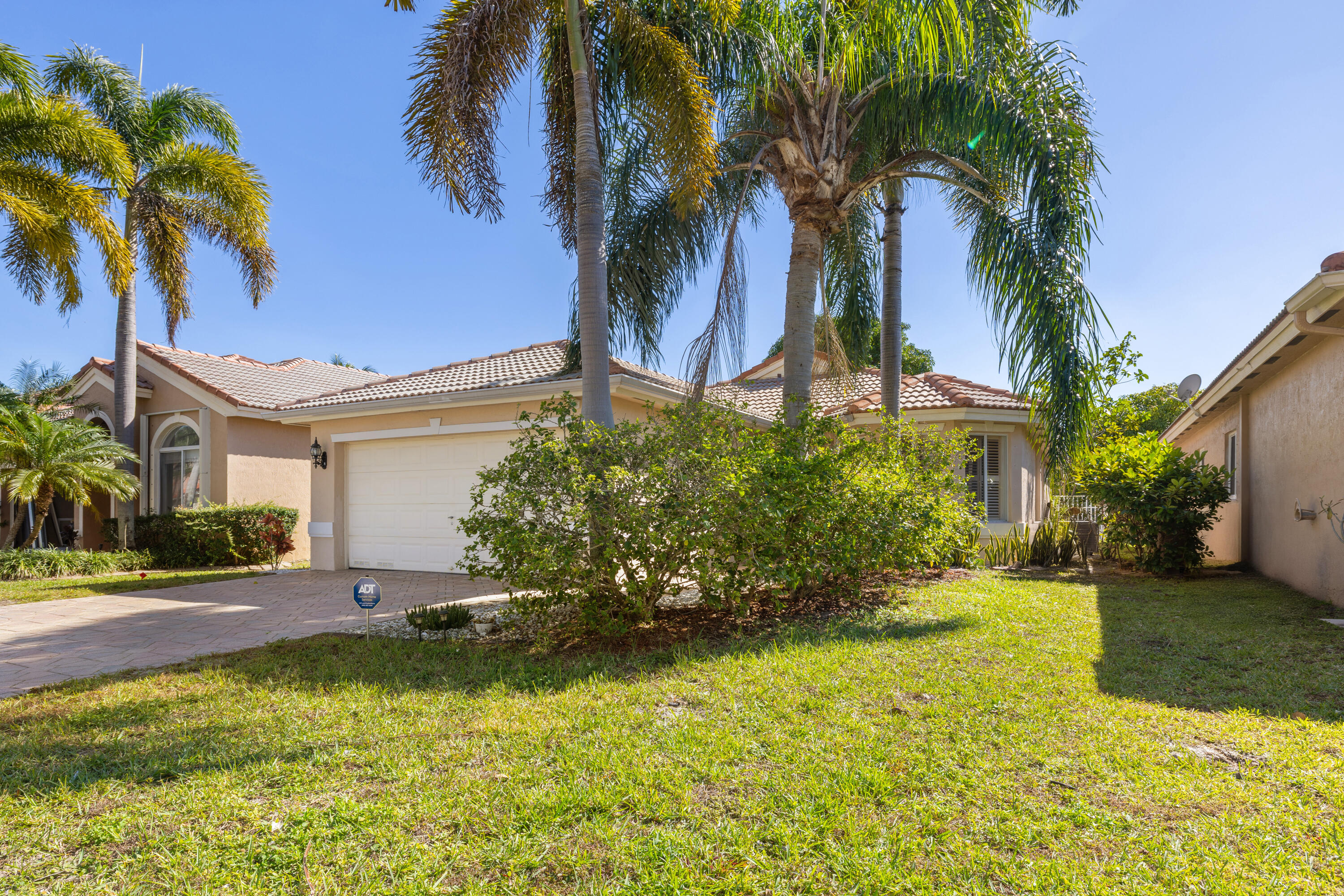 BANYAN TRAILS - Residential