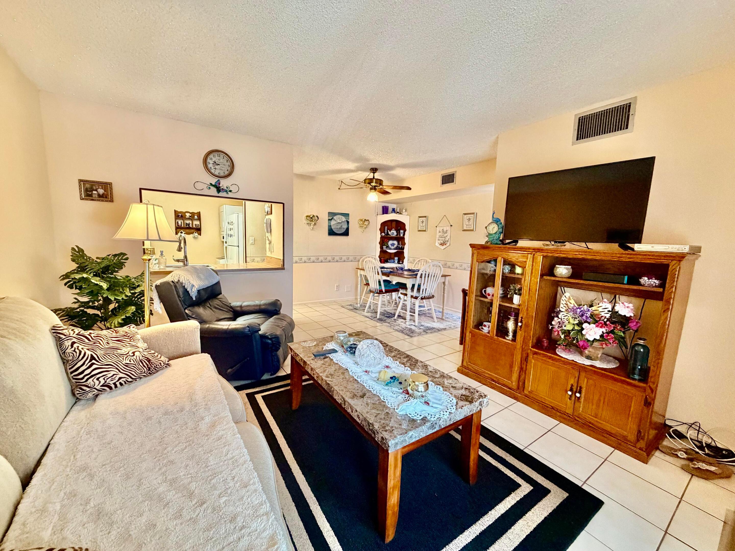 WINDING LAKE AT WELLEBY CONDO - Residential