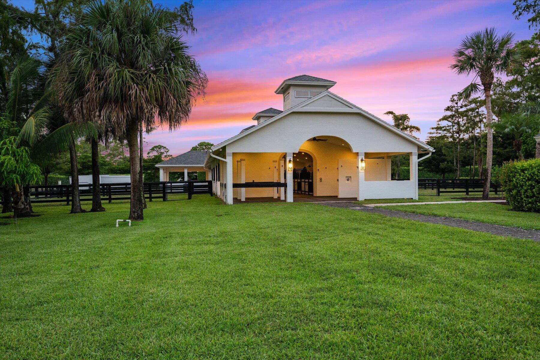 PADDOCK PARK 2 OF WELLINGTON - Residential