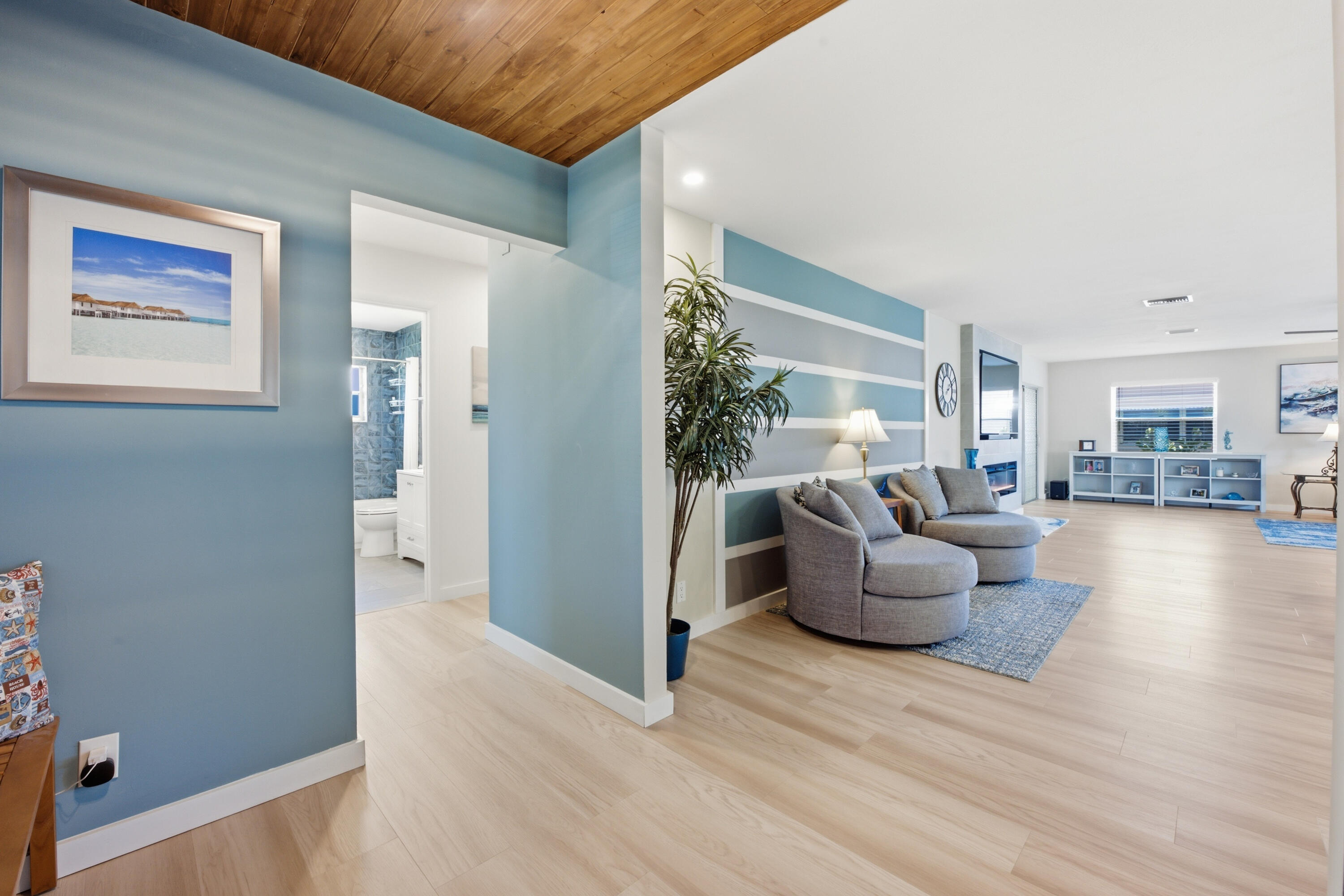 DELRAY VILLAS 5 - Residential