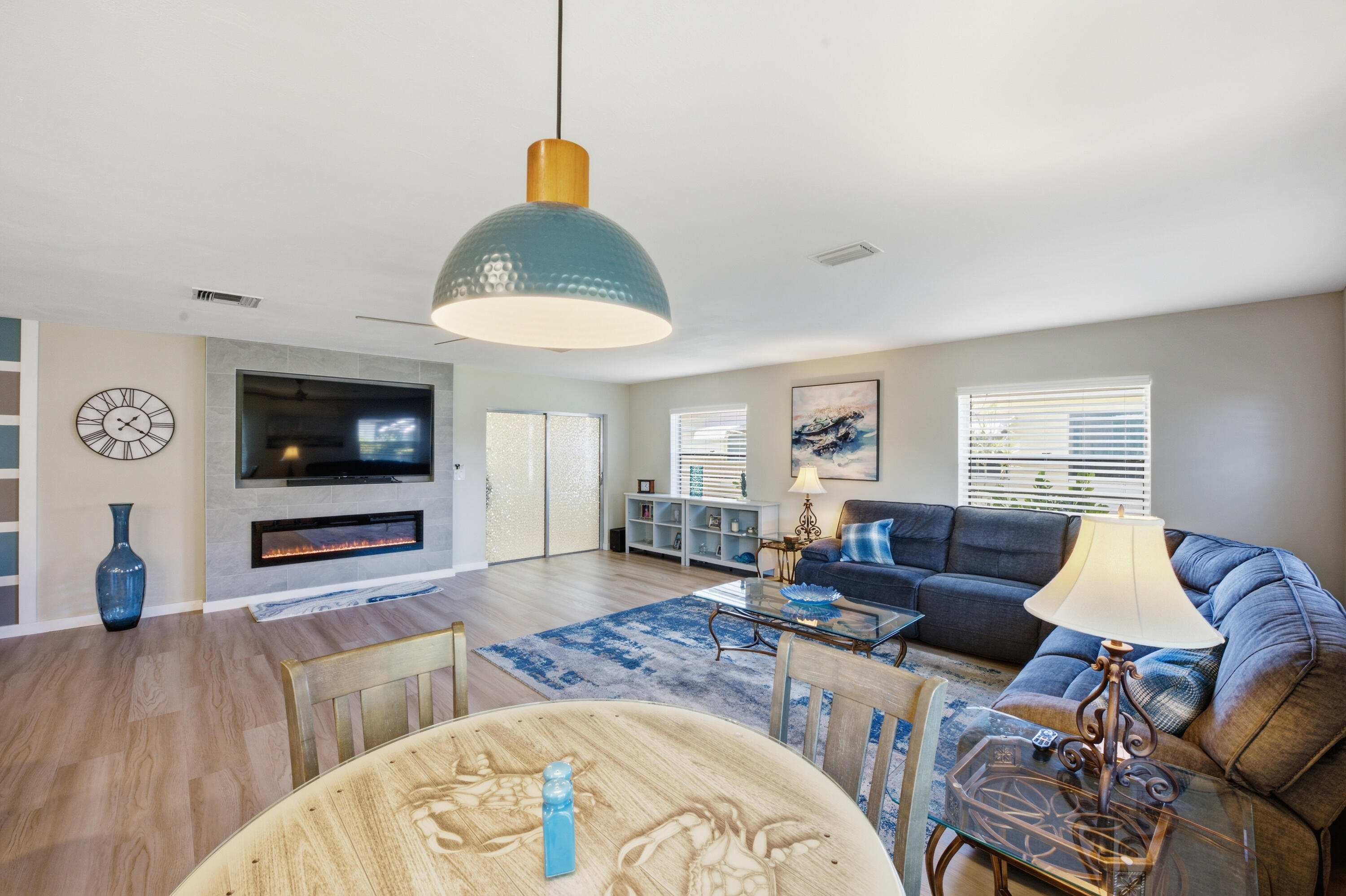 DELRAY VILLAS 5 - Residential